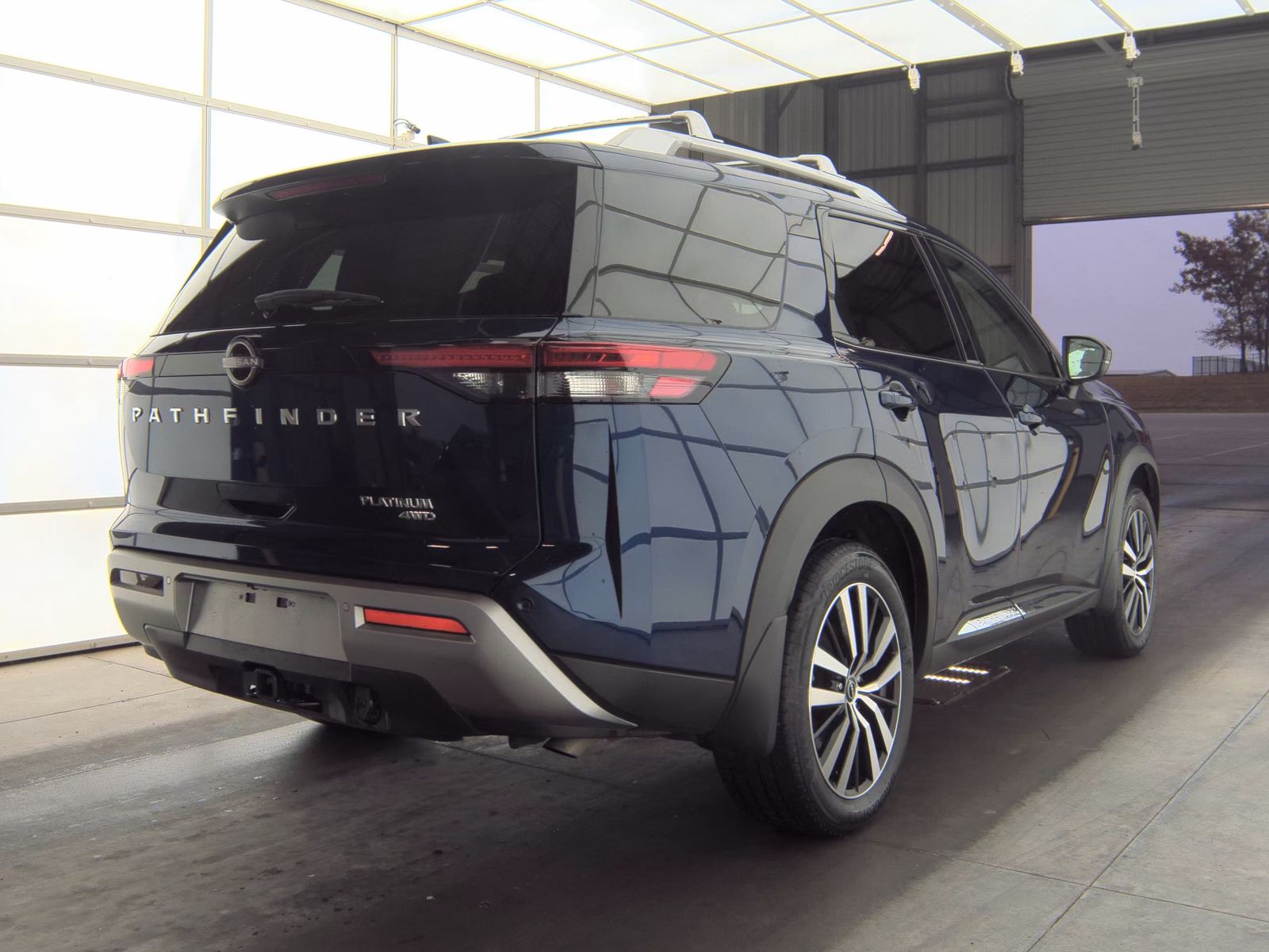 2024 Nissan Pathfinder Platinum AWD