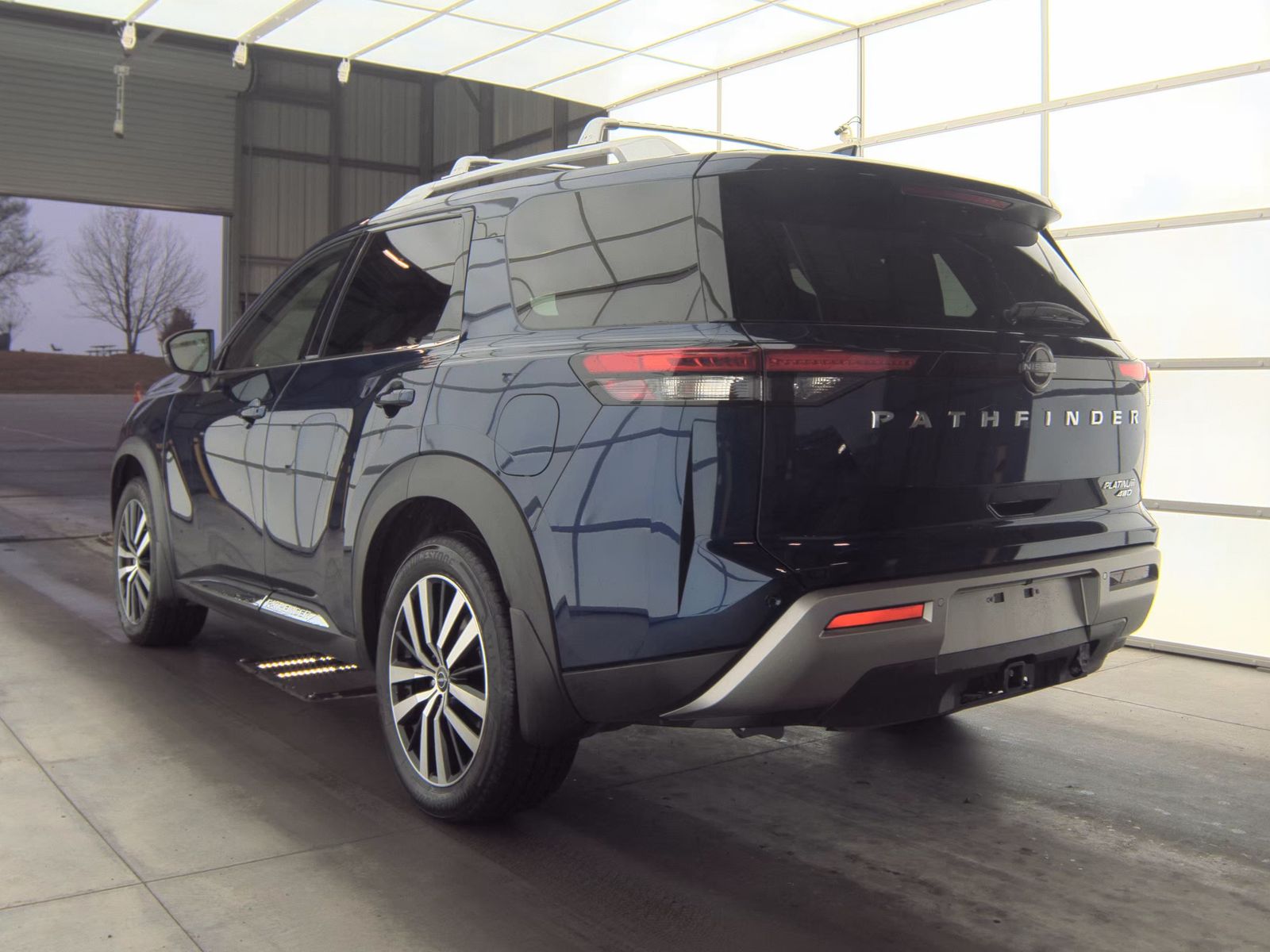 2024 Nissan Pathfinder Platinum AWD