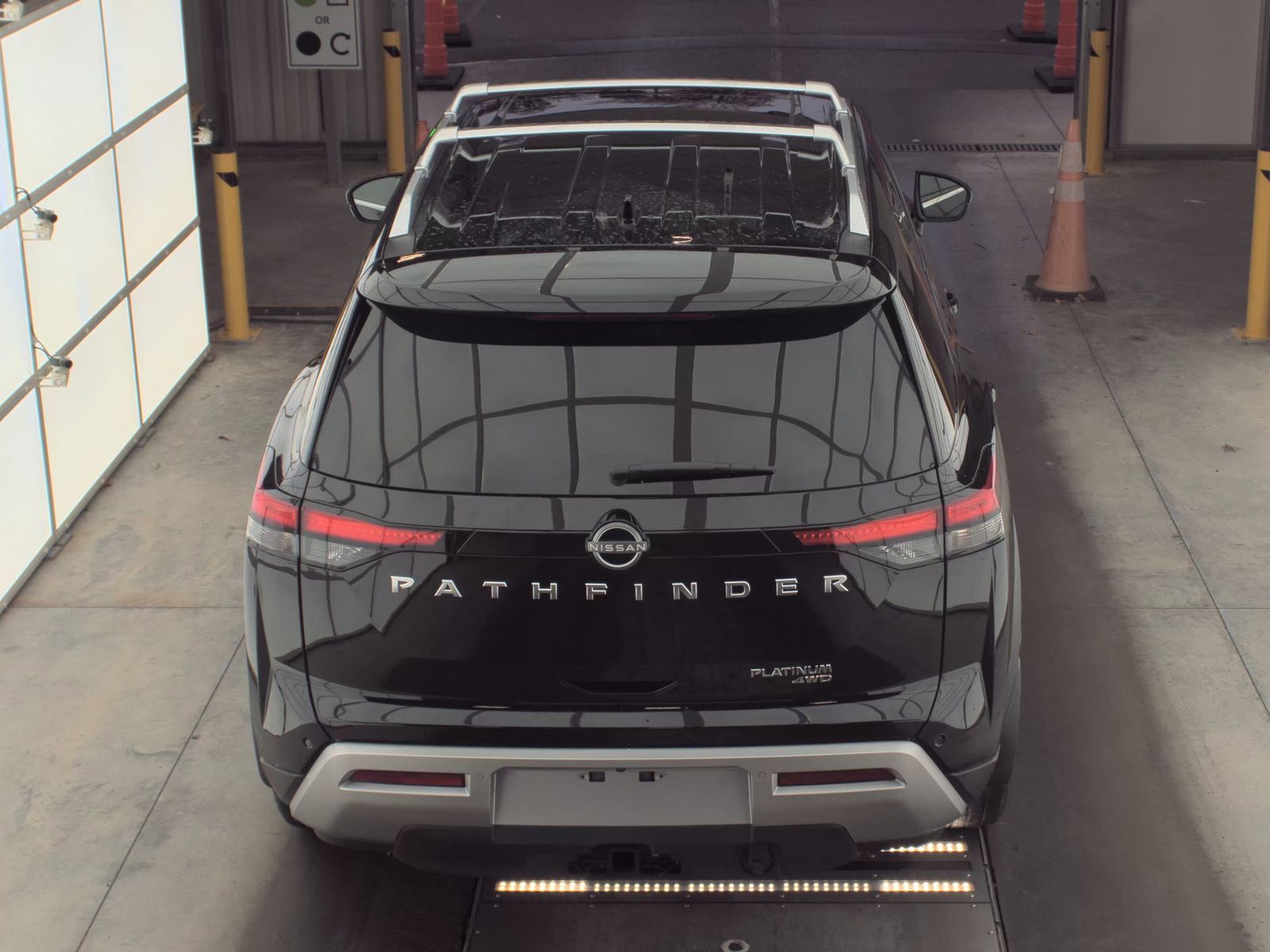 2024 Nissan Pathfinder Platinum AWD