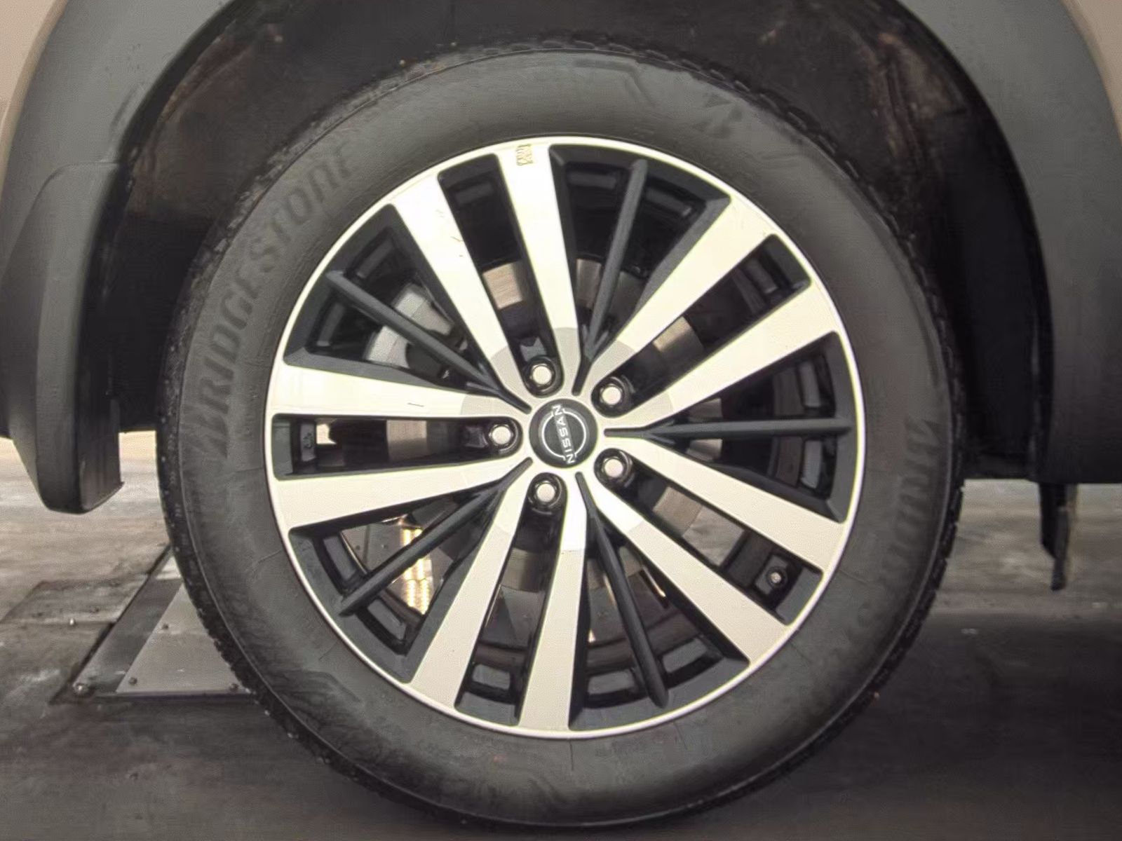 2024 Nissan Pathfinder Platinum AWD