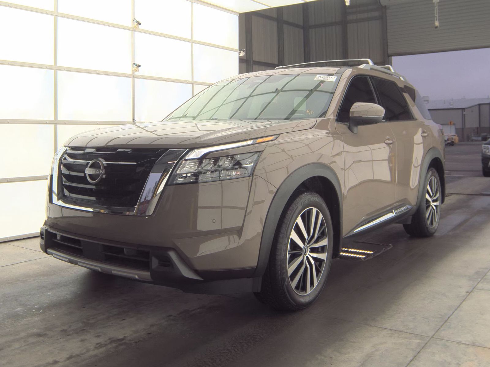 2024 Nissan Pathfinder Platinum AWD