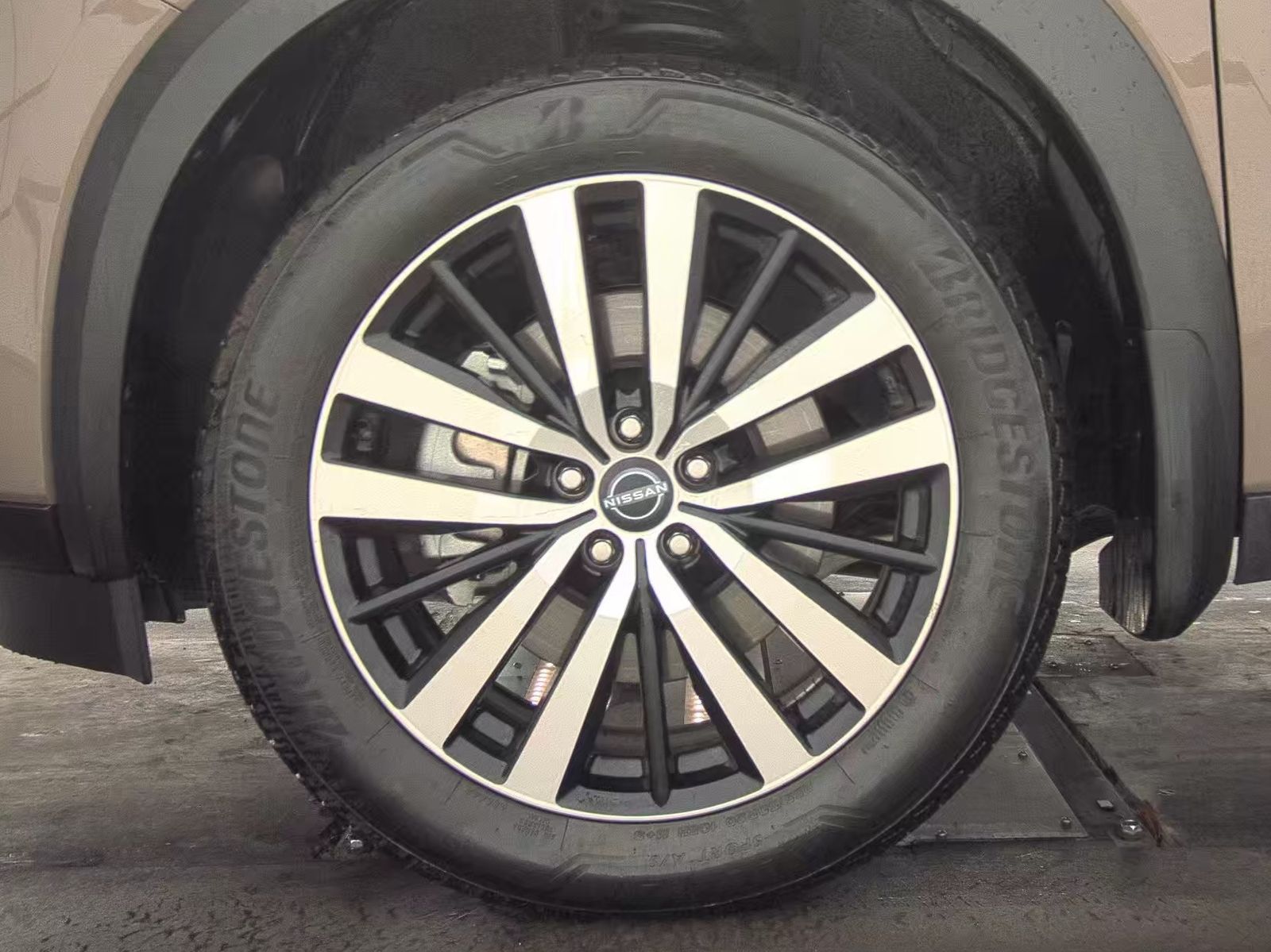 2024 Nissan Pathfinder Platinum AWD