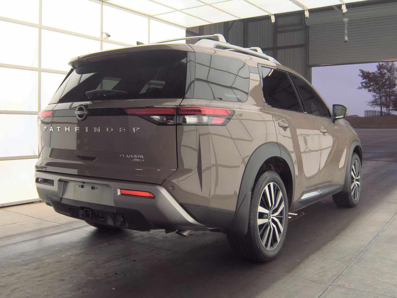 2024 Nissan Pathfinder Platinum AWD