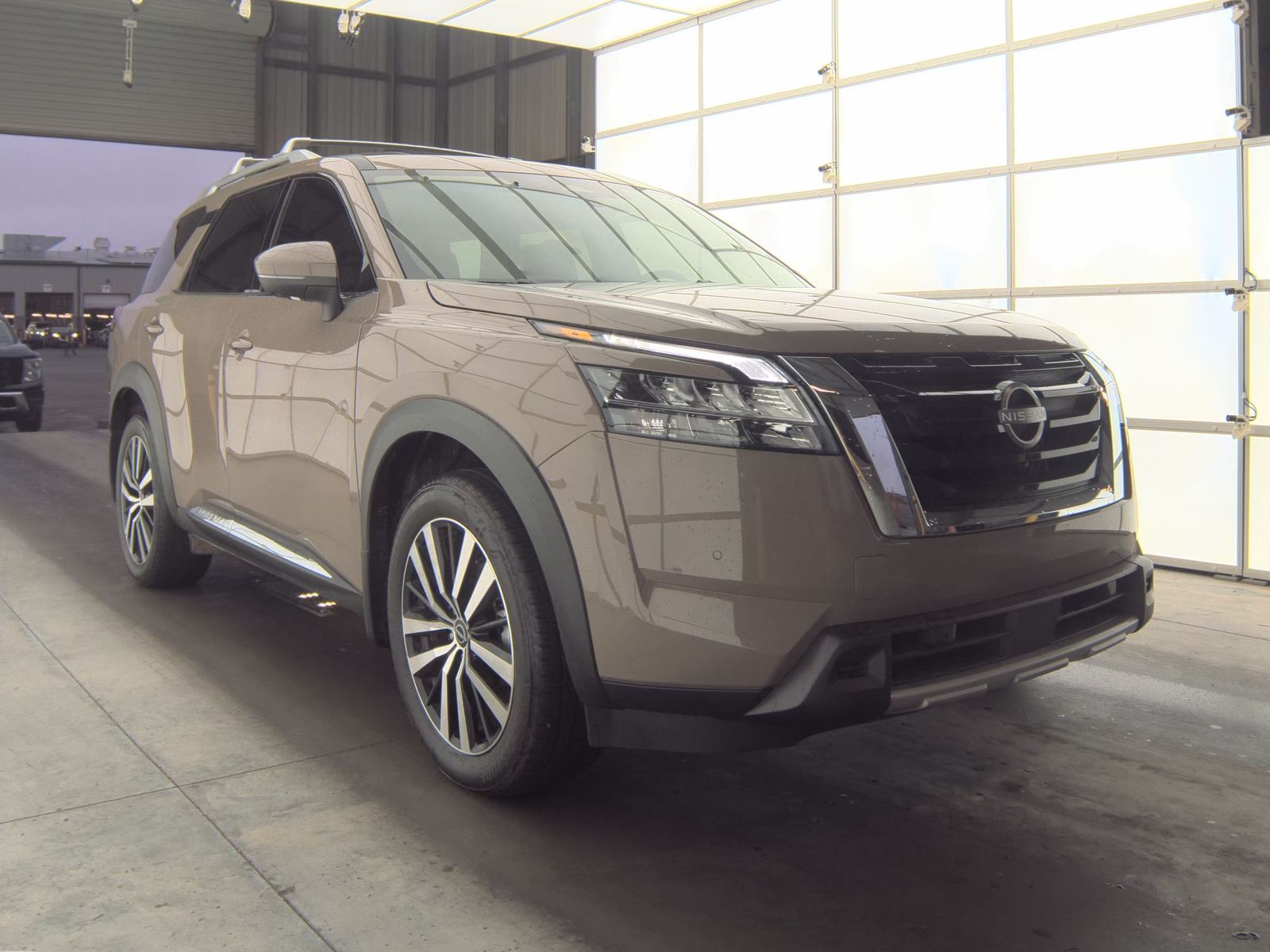 2024 Nissan Pathfinder Platinum AWD