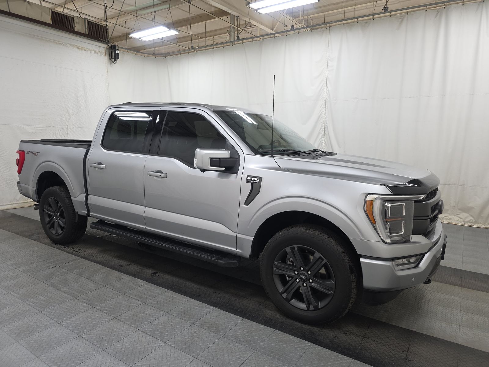 2023 Ford F-150 Lariat AWD