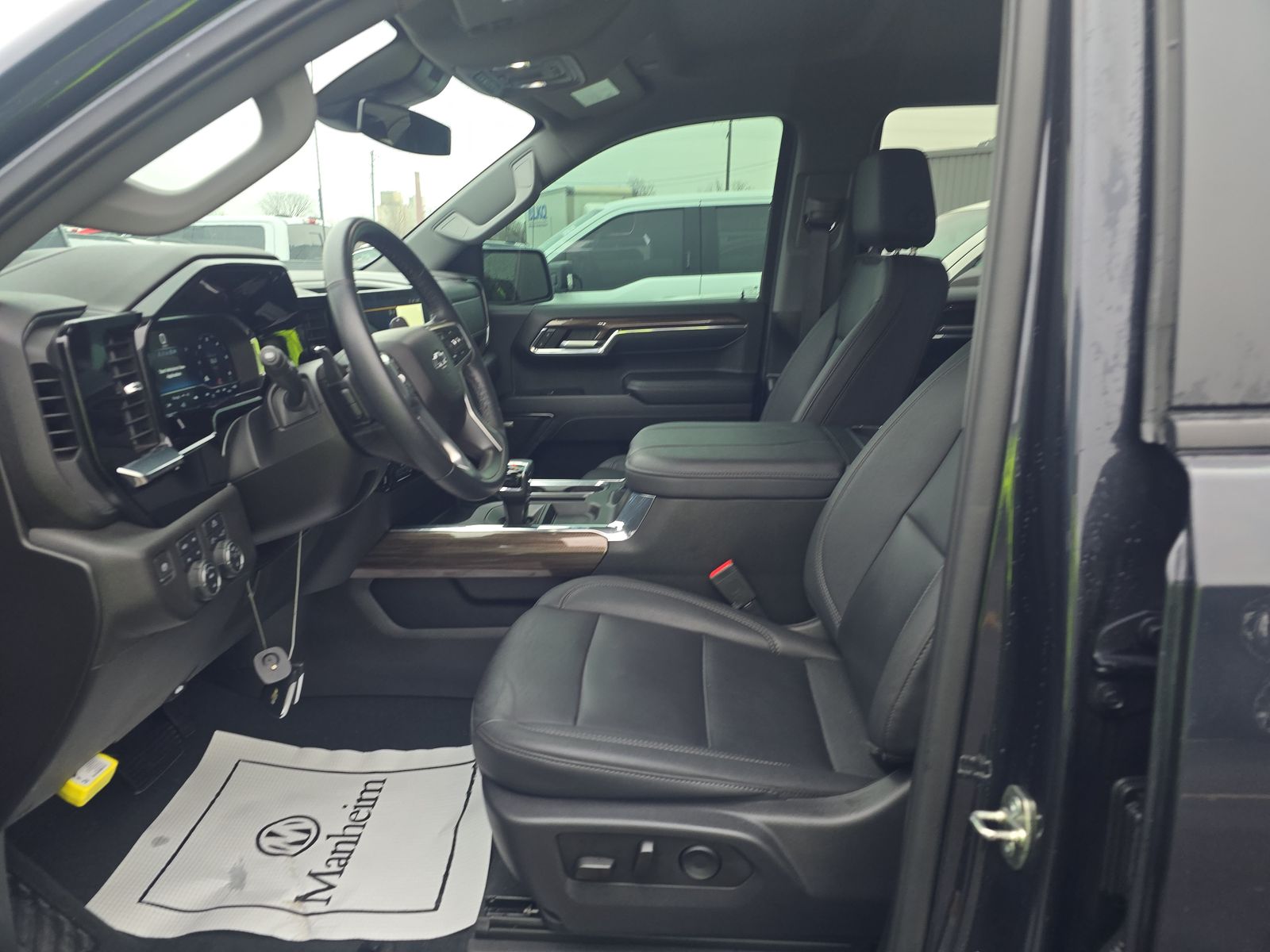 2024 Chevrolet Silverado 1500 RST AWD