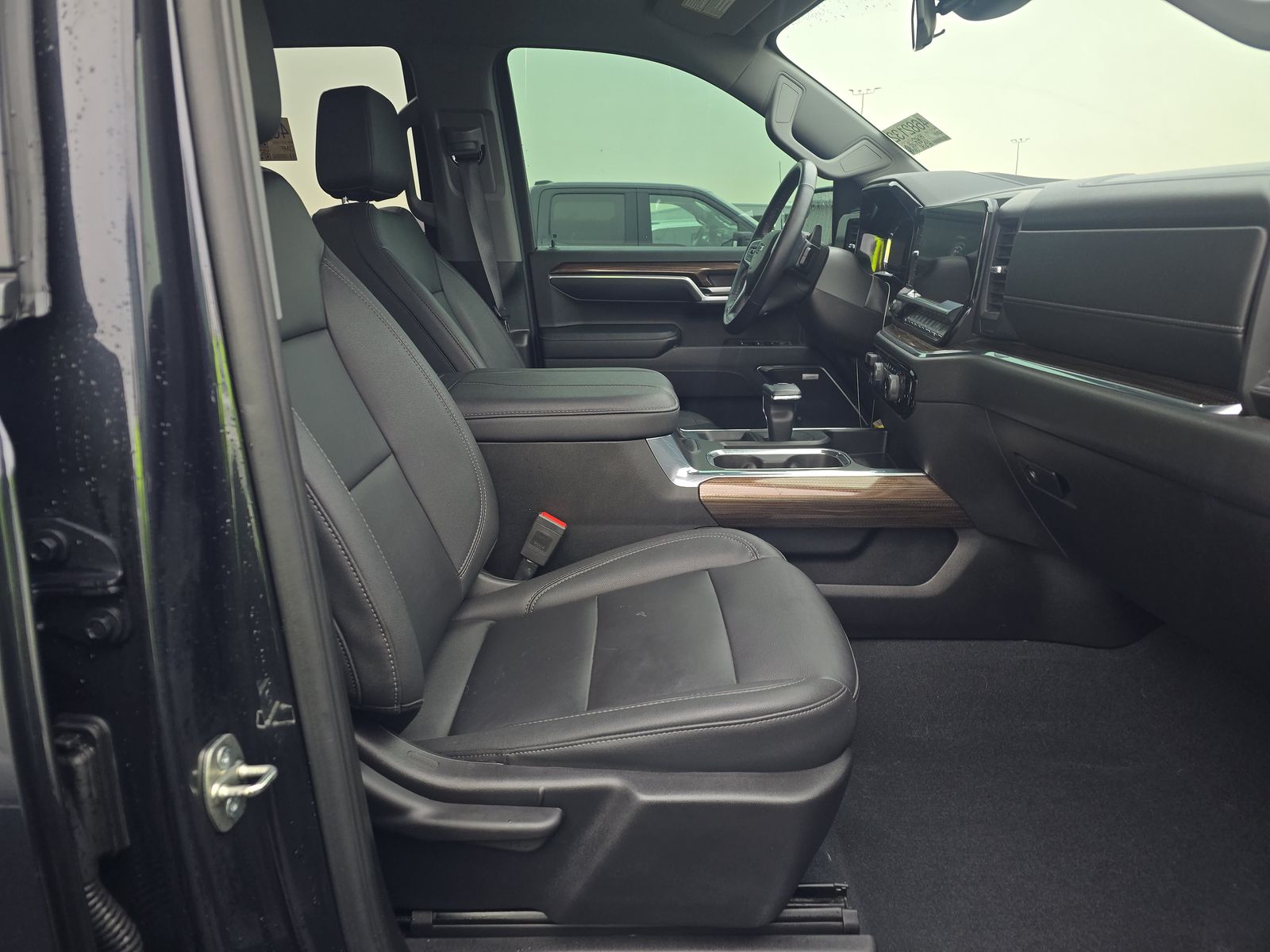 2024 Chevrolet Silverado 1500 RST AWD