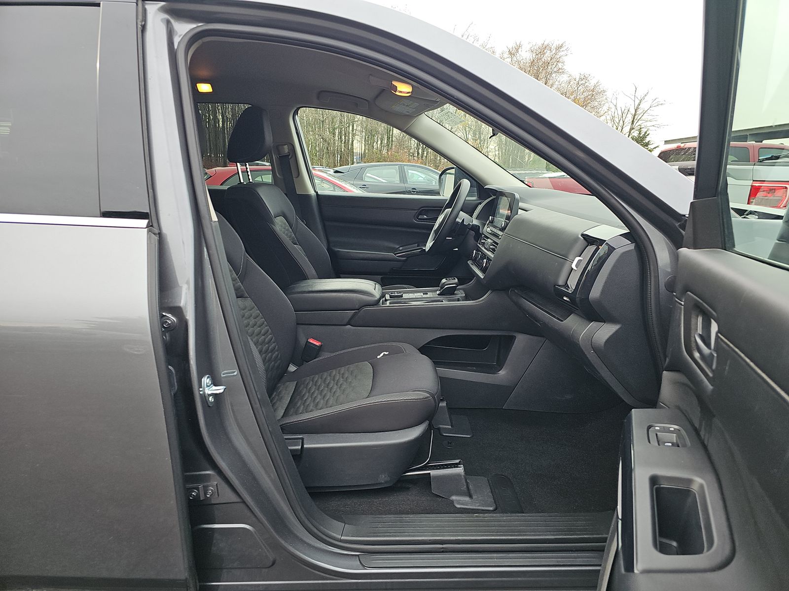 2024 Nissan Pathfinder S AWD