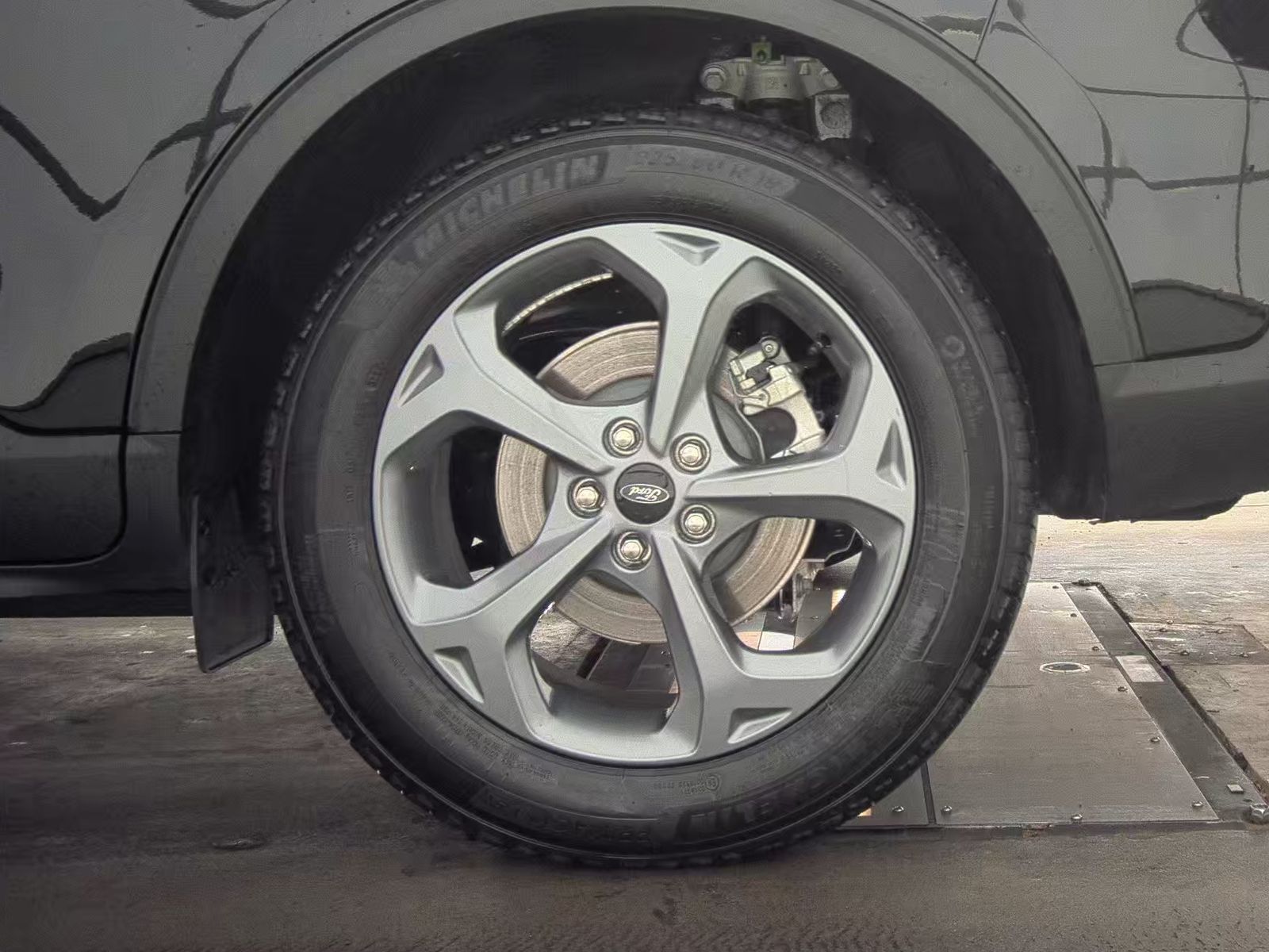 2025 Ford Escape Hybrid ST-Line Elite AWD