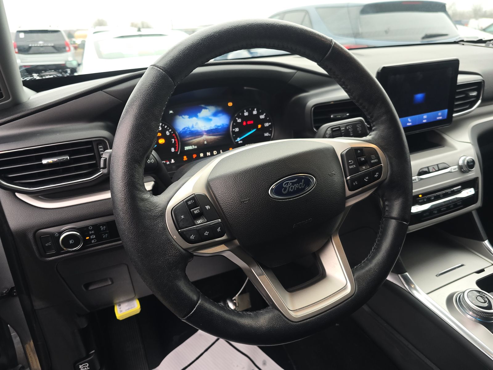 2023 Ford Explorer XLT AWD