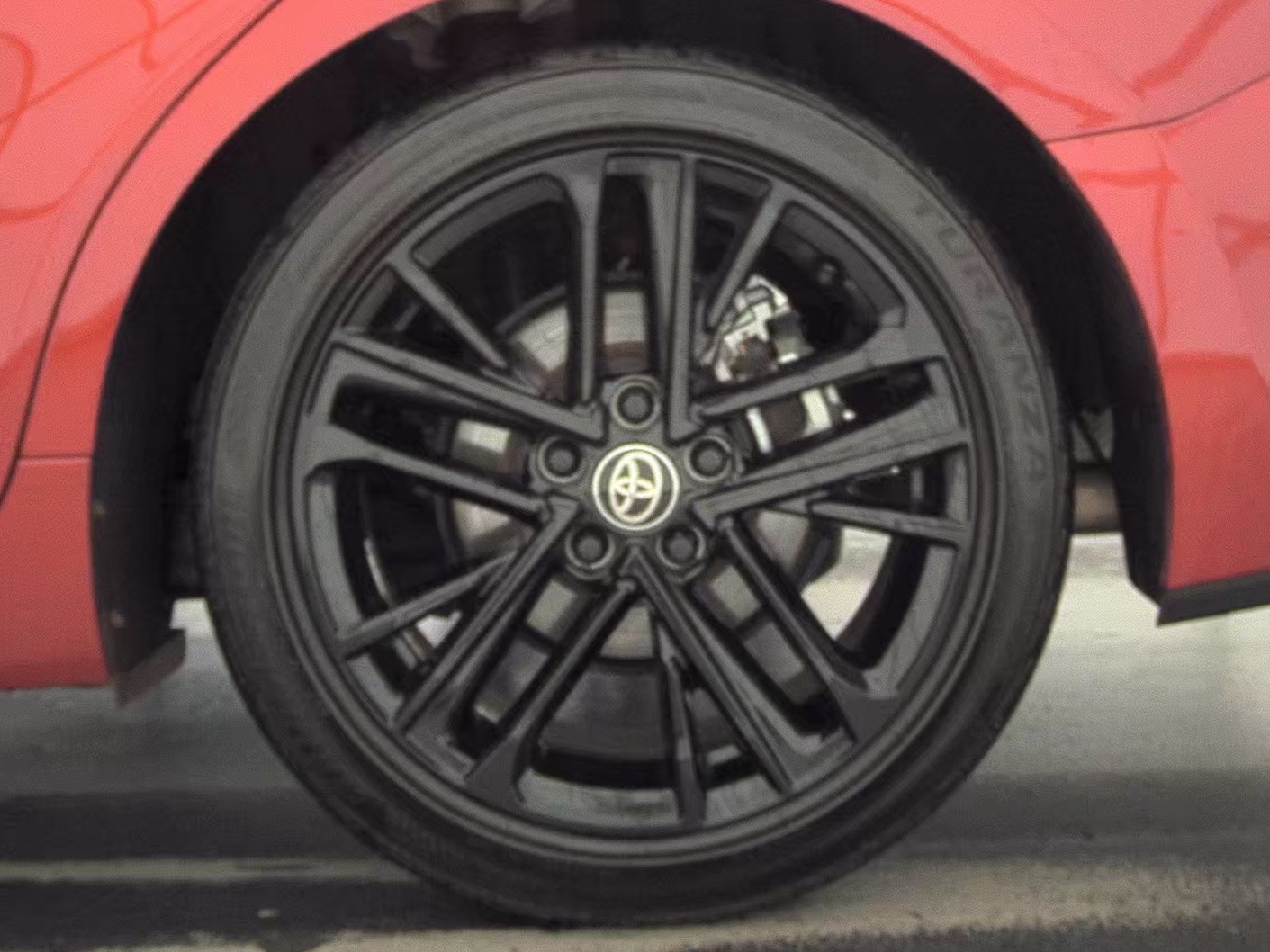 2025 Toyota Camry SE FWD