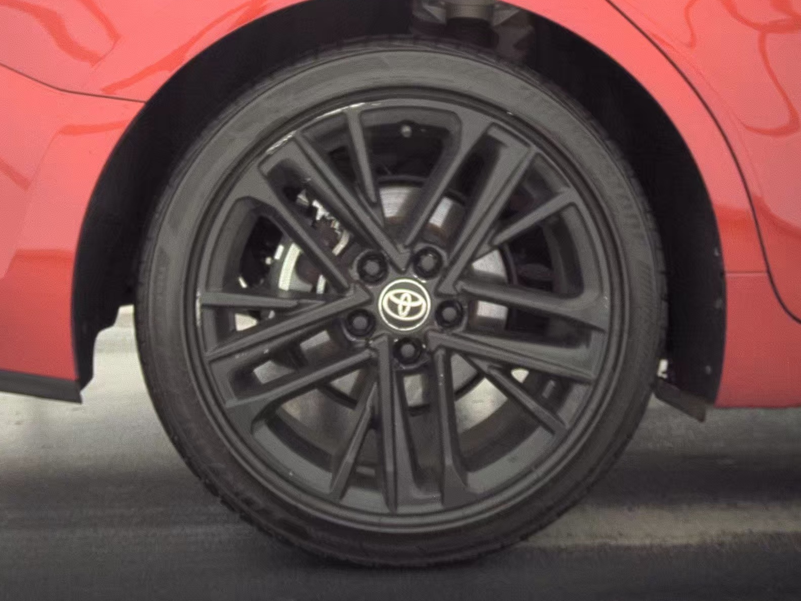 2025 Toyota Camry SE FWD