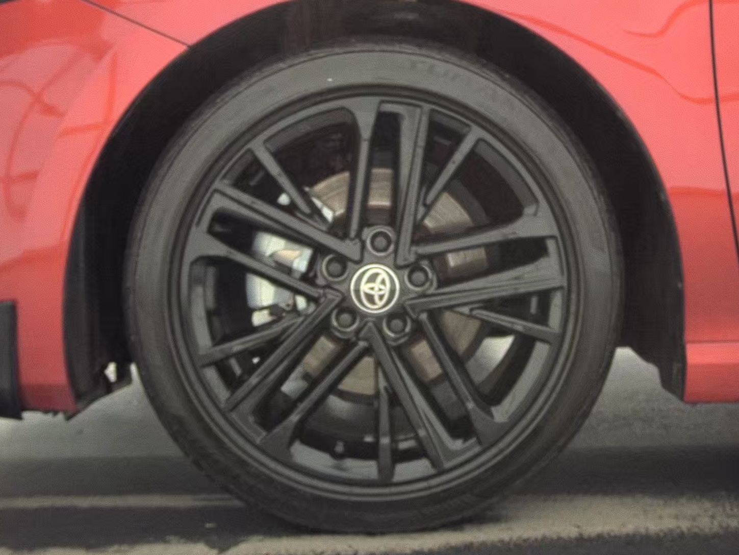 2025 Toyota Camry SE FWD