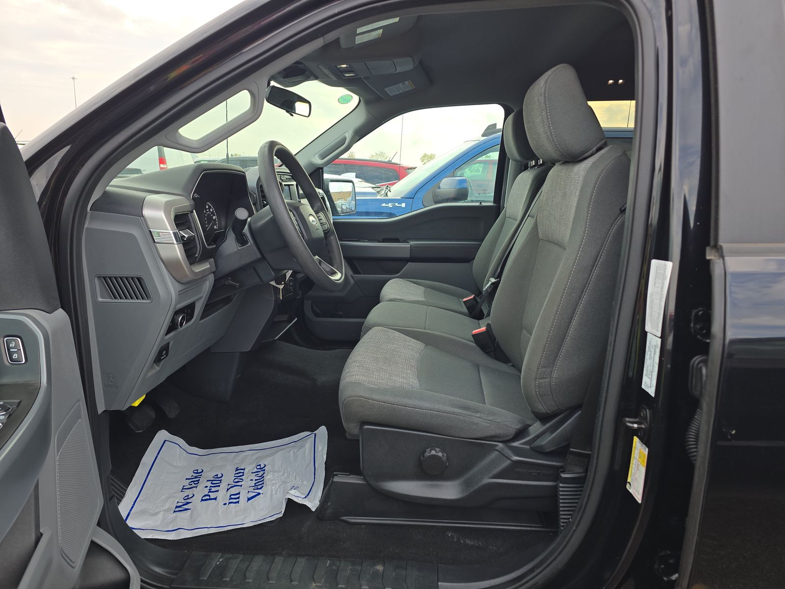 2023 Ford F-150 XLT AWD