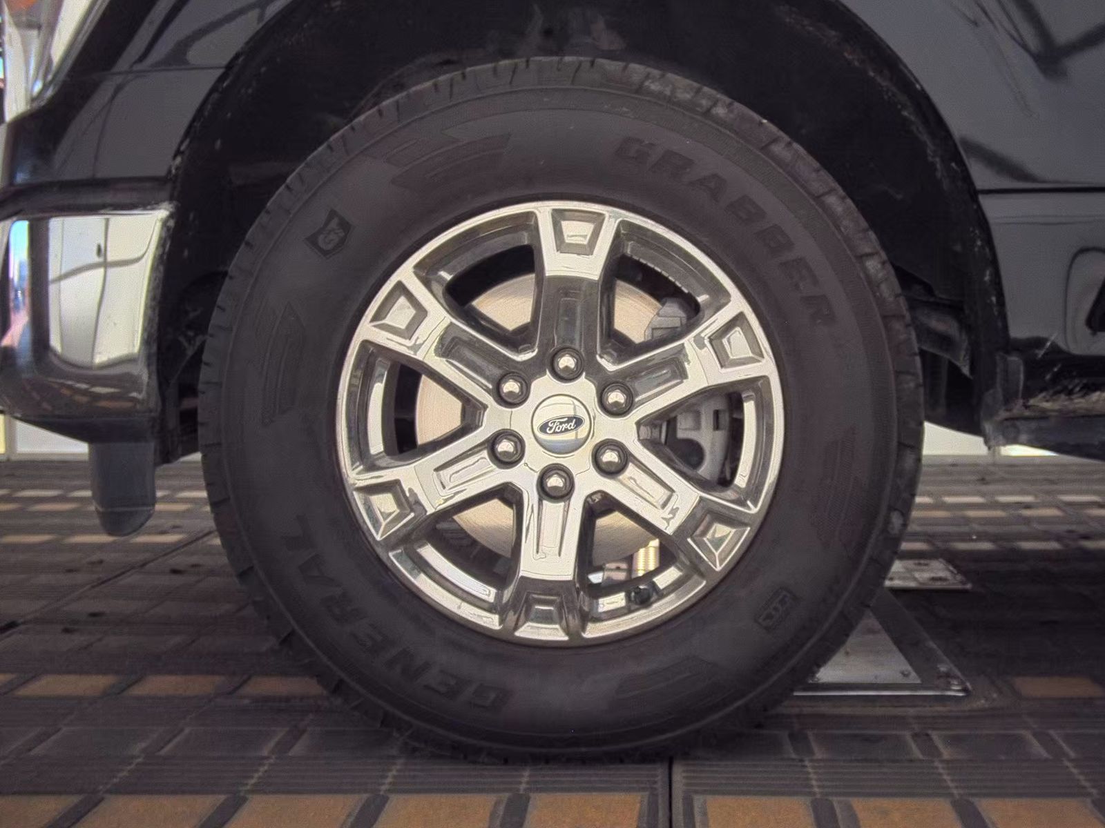 2023 Ford F-150 XLT AWD