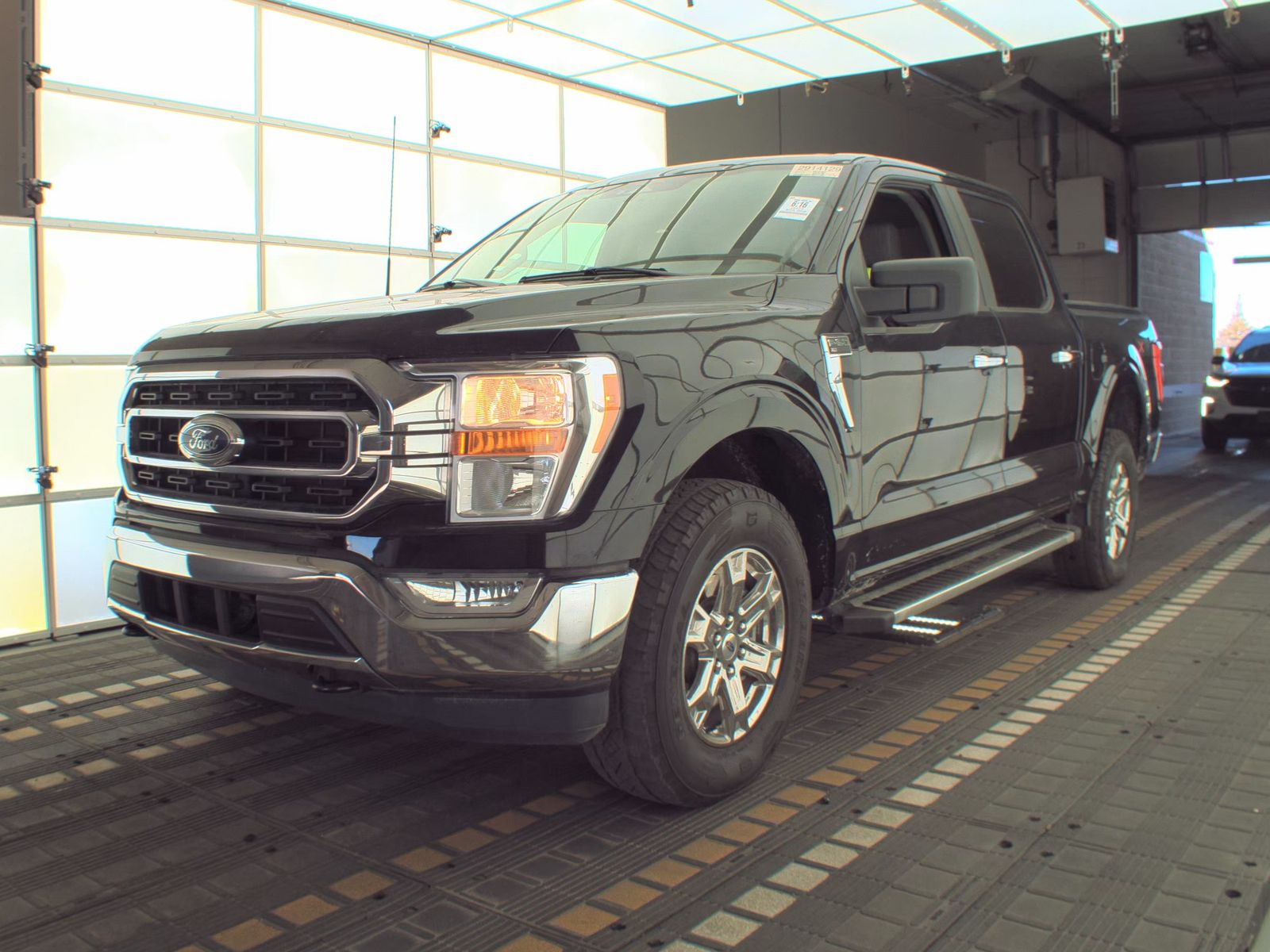 2023 Ford F-150 XLT AWD