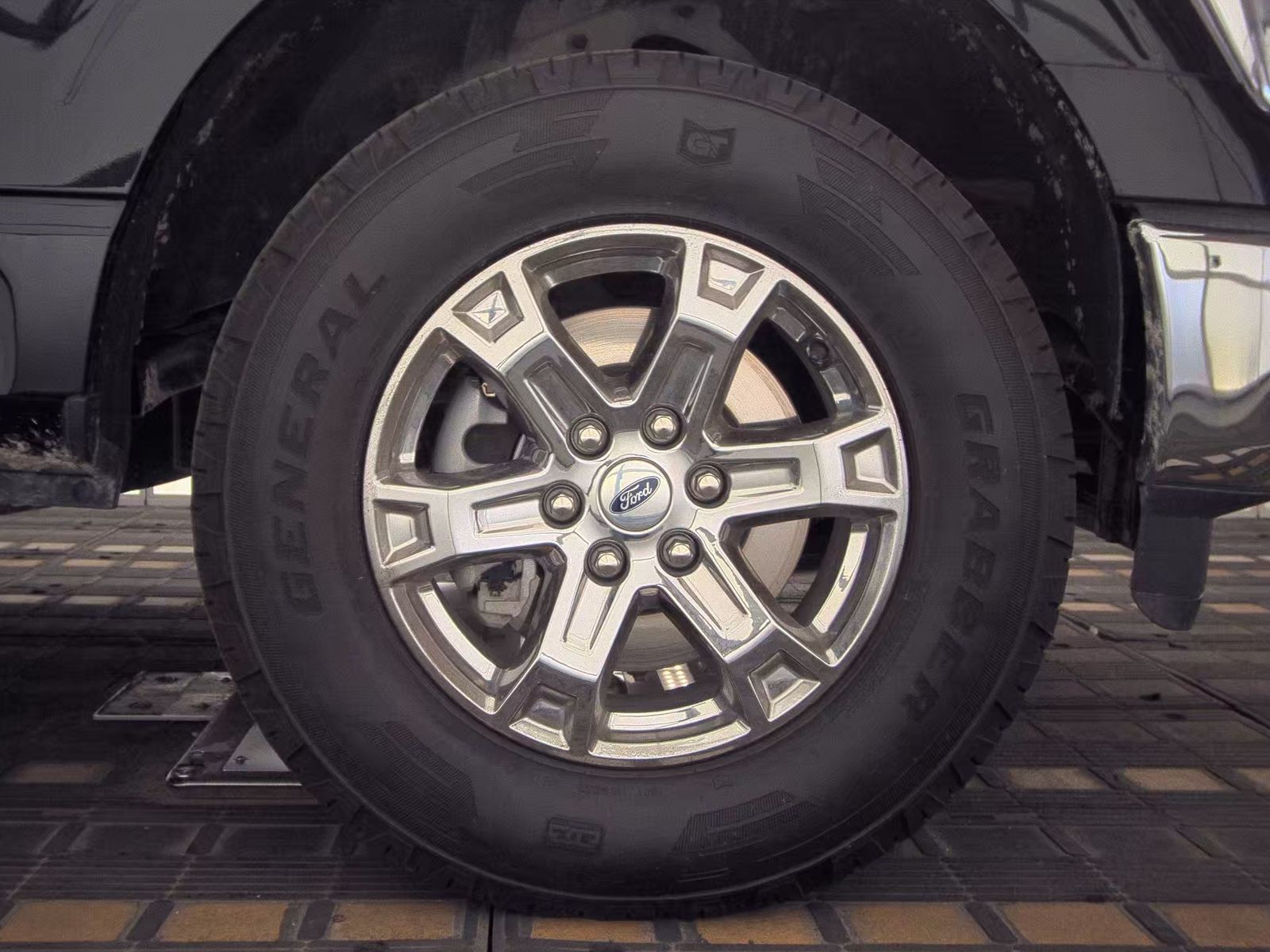 2023 Ford F-150 XLT AWD