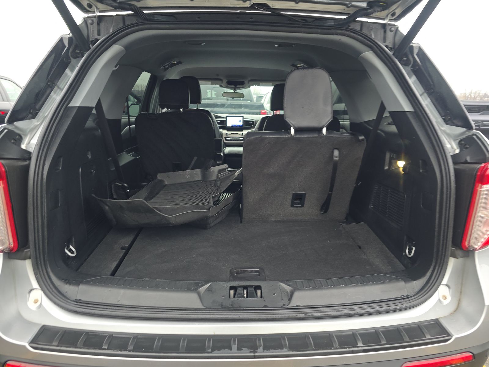 2023 Ford Explorer XLT AWD