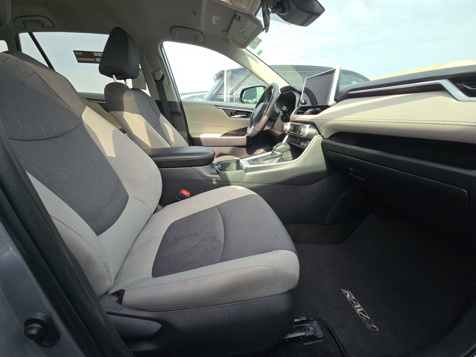 2024 Toyota RAV4 XLE AWD