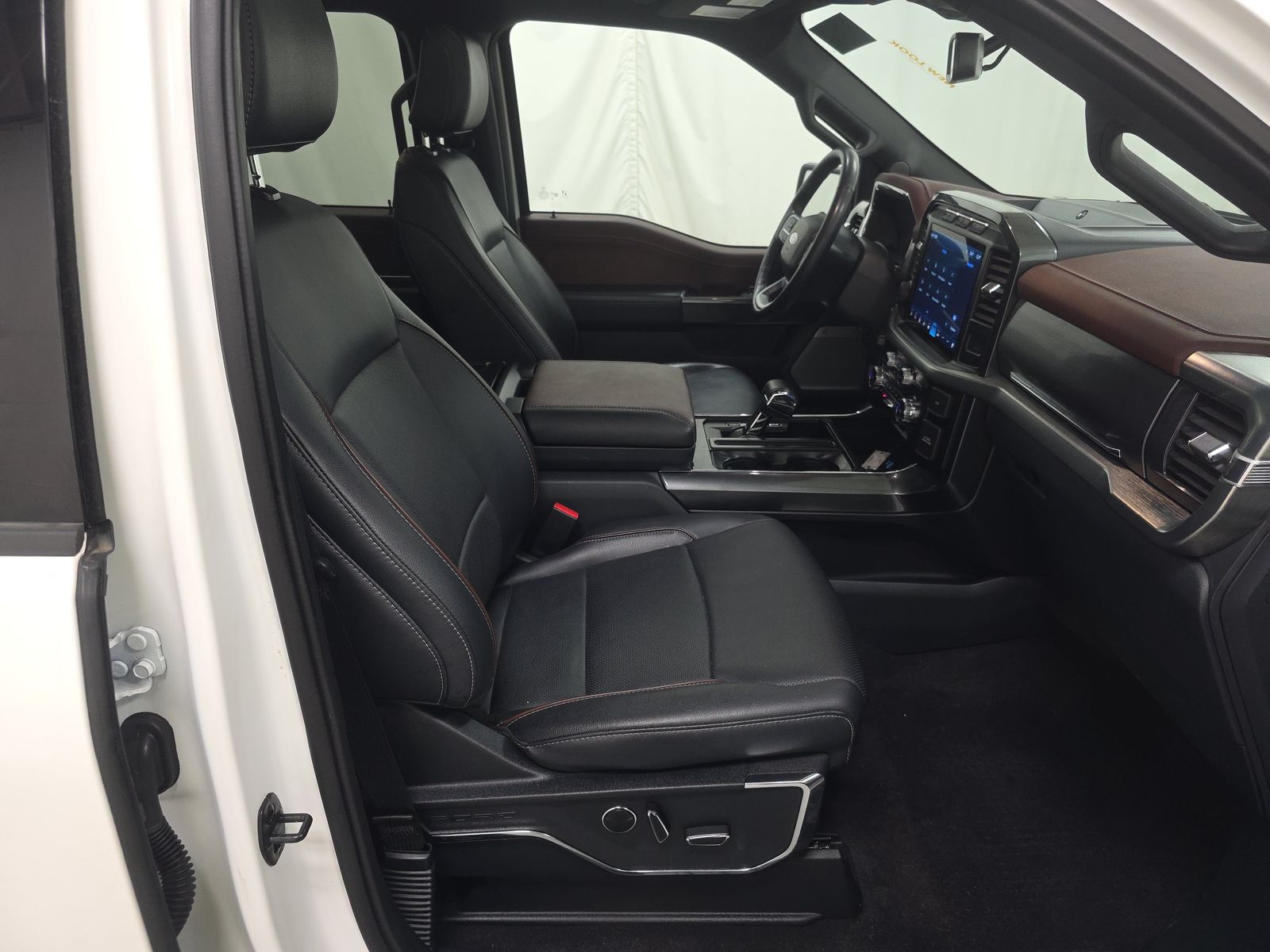 2023 Ford F-150 Lariat AWD