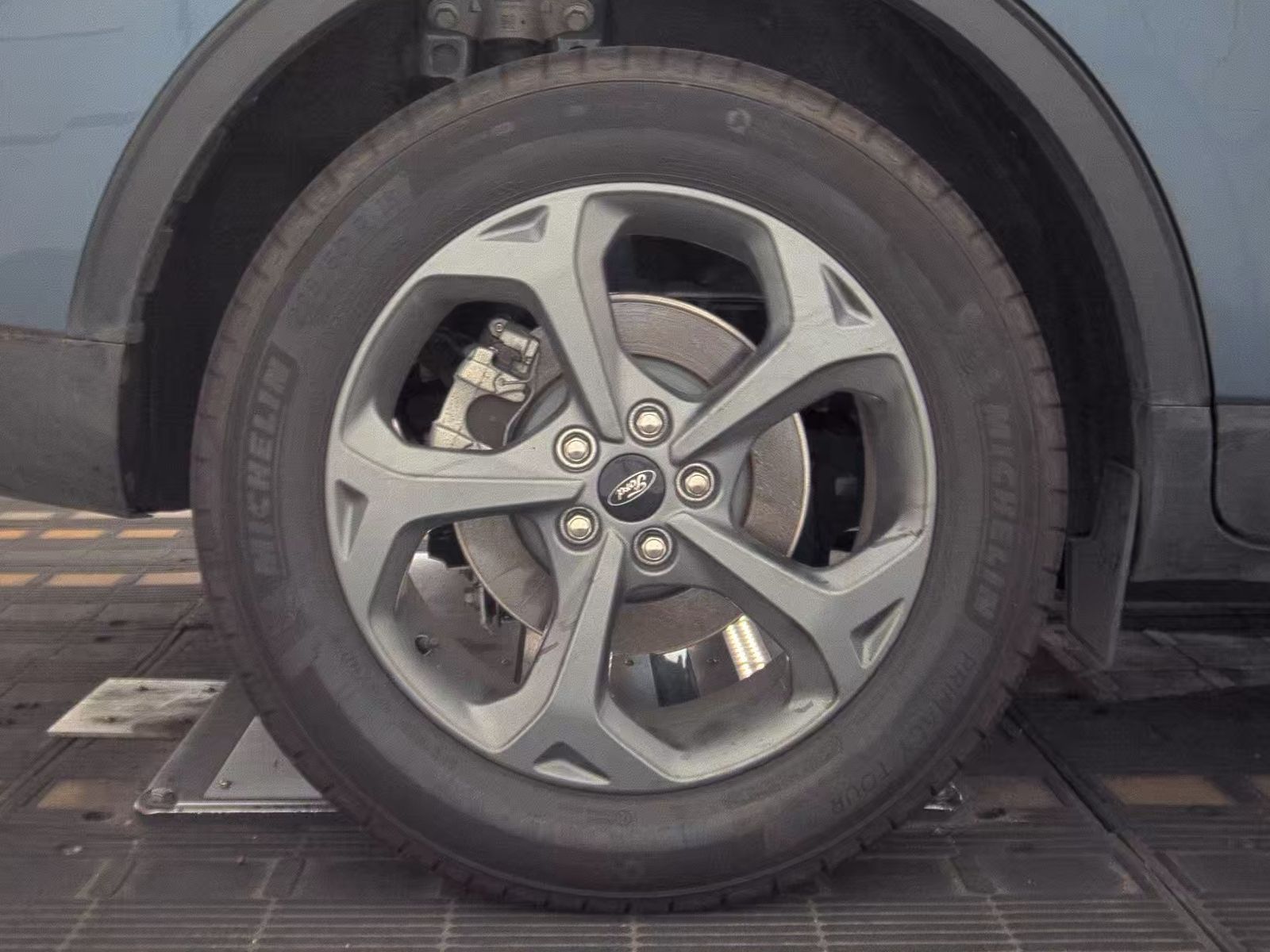 2025 Ford Escape Hybrid ST-Line FWD