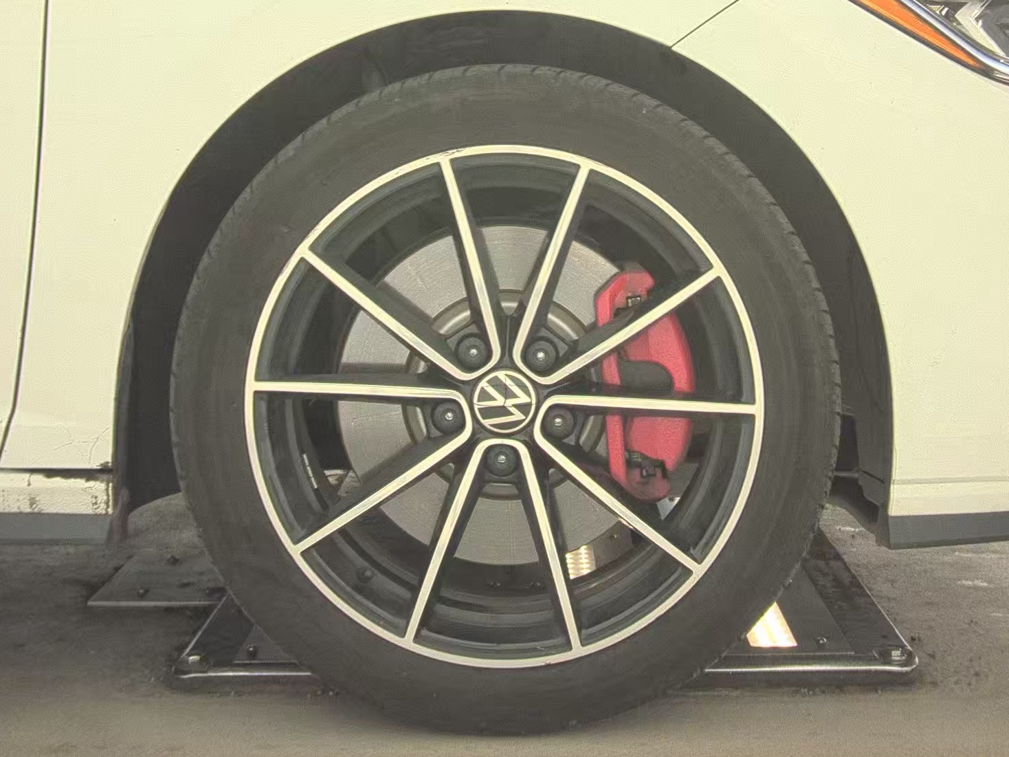 2025 Volkswagen Jetta 2.0T GLI Autobahn FWD