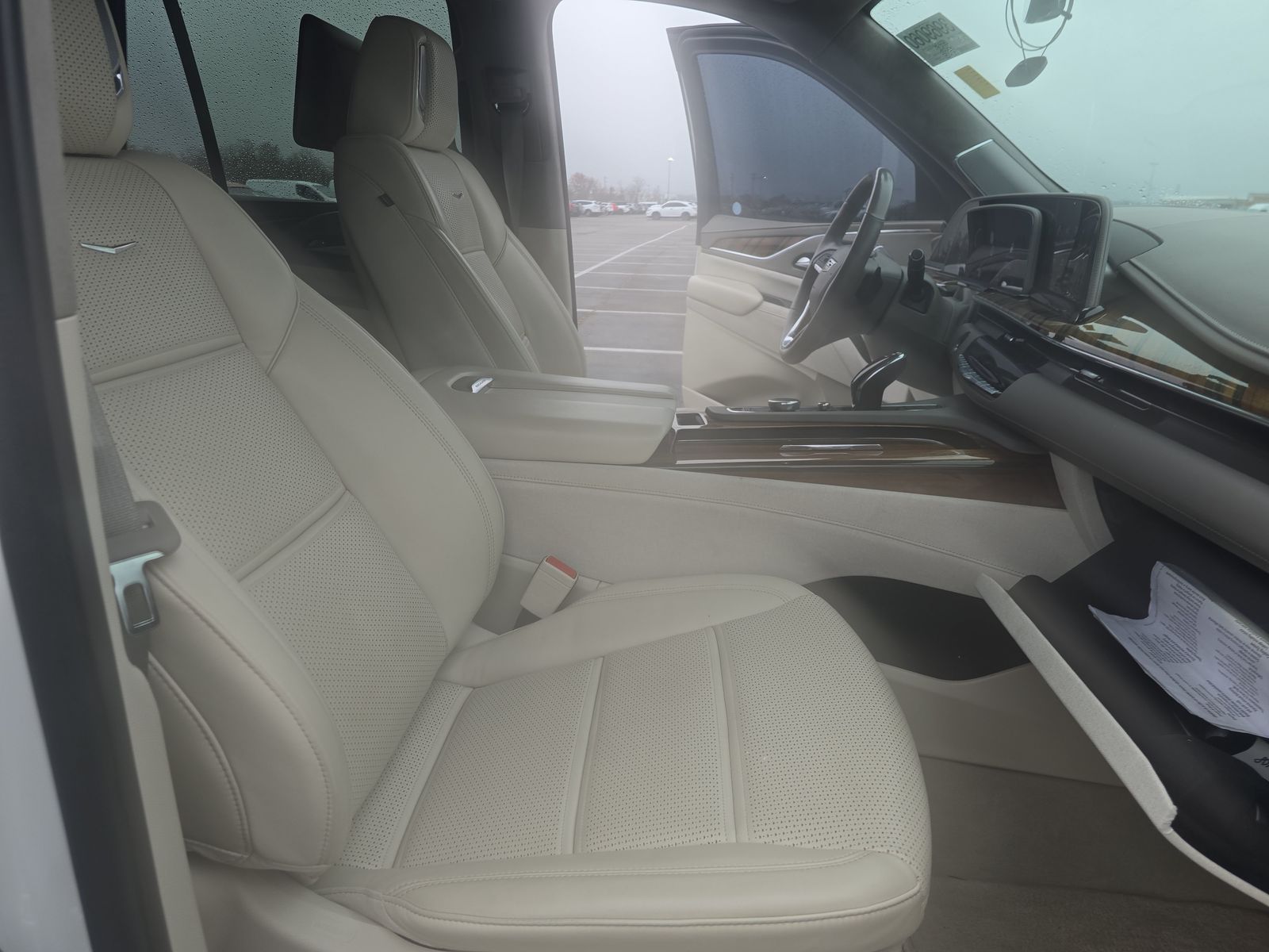 2023 Cadillac Escalade Premium Luxury Platinum FWD