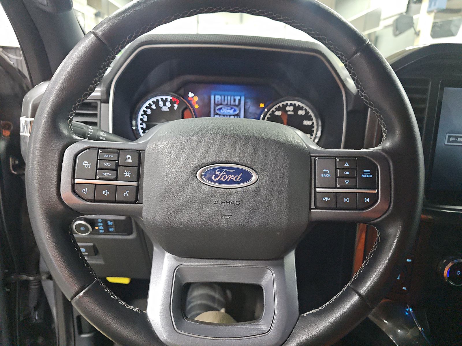 2023 Ford F-150 XLT AWD