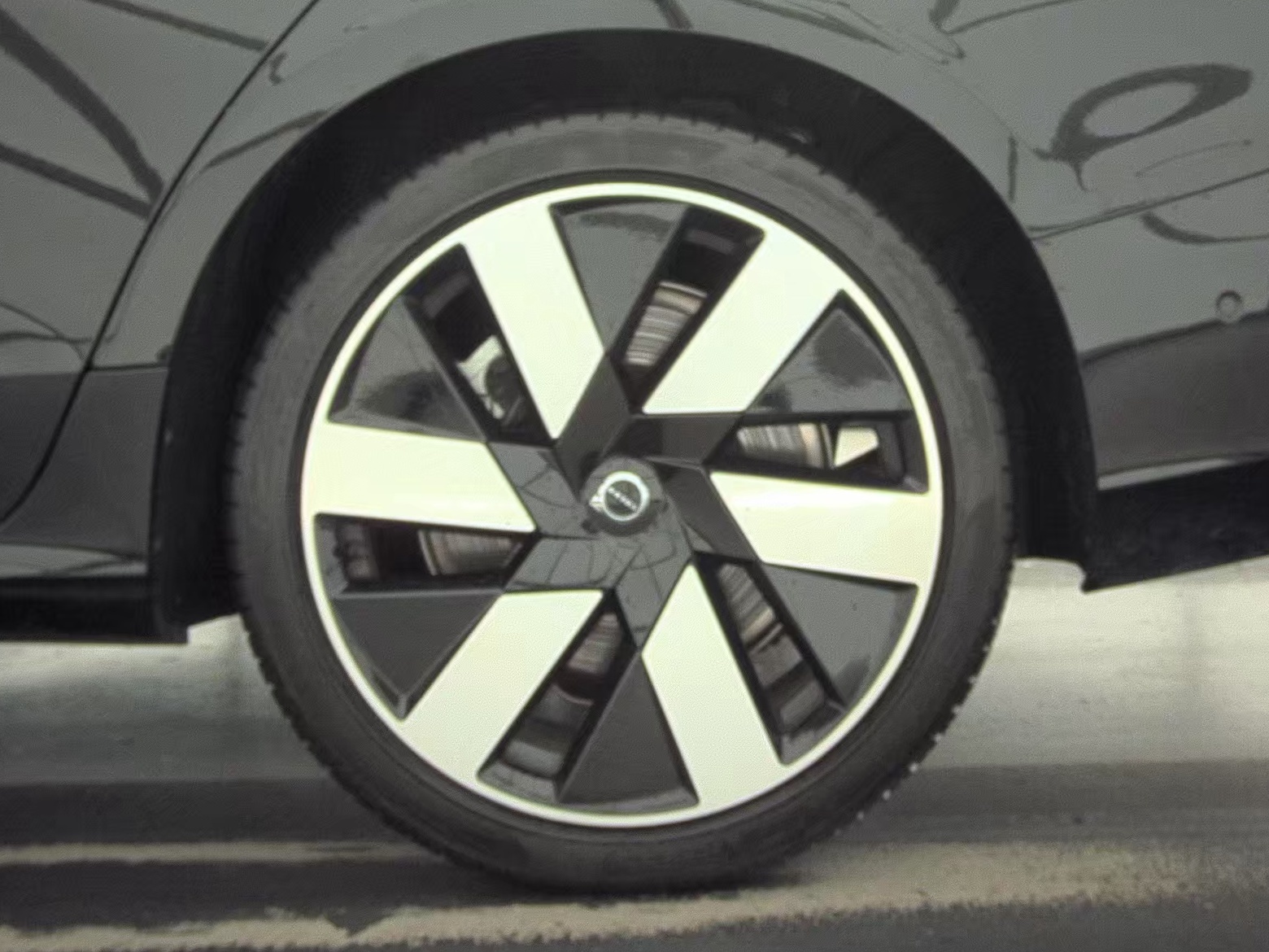 2024 Volvo S60 Recharge T8 Plus AWD