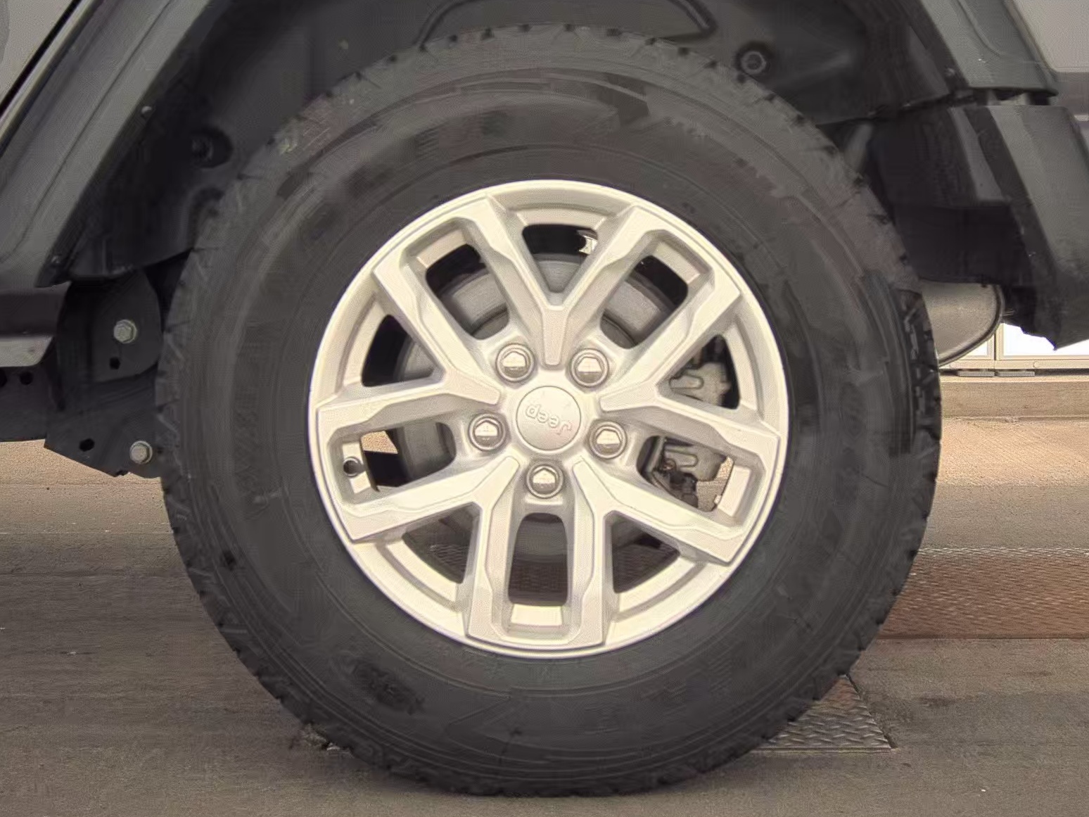 2023 Jeep Wrangler Sport S AWD