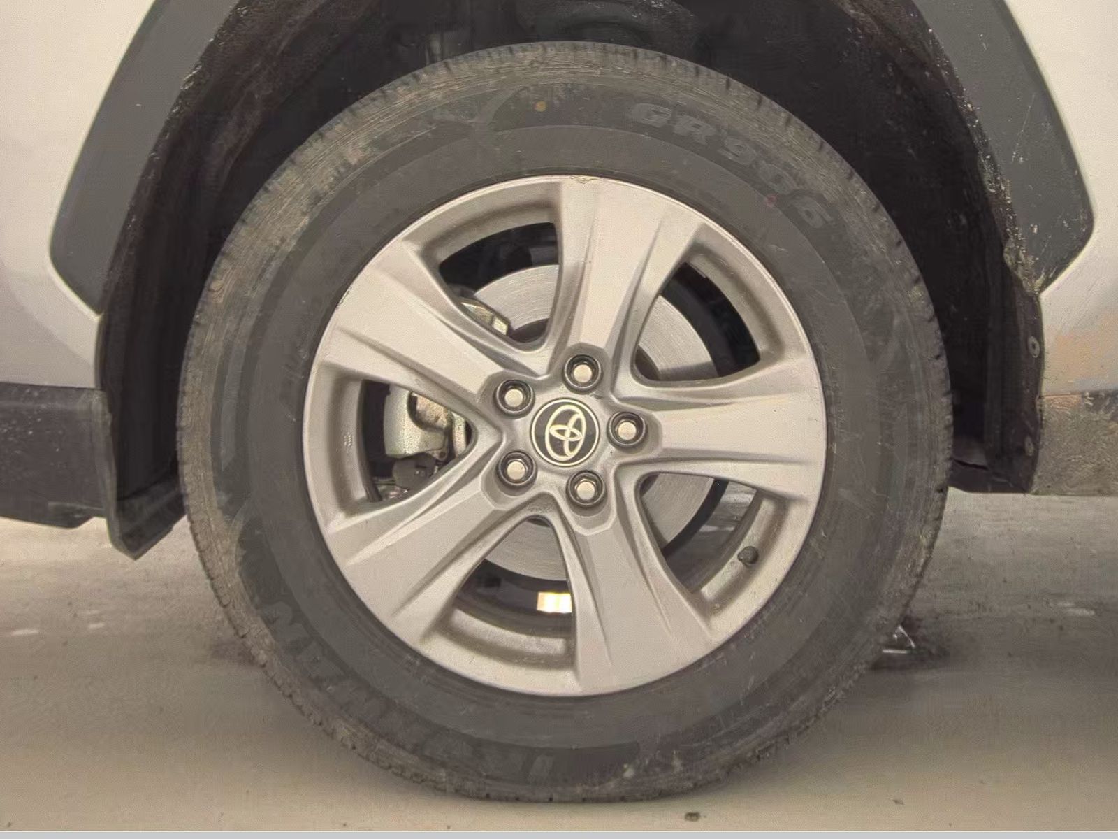 2024 Toyota RAV4 XLE AWD