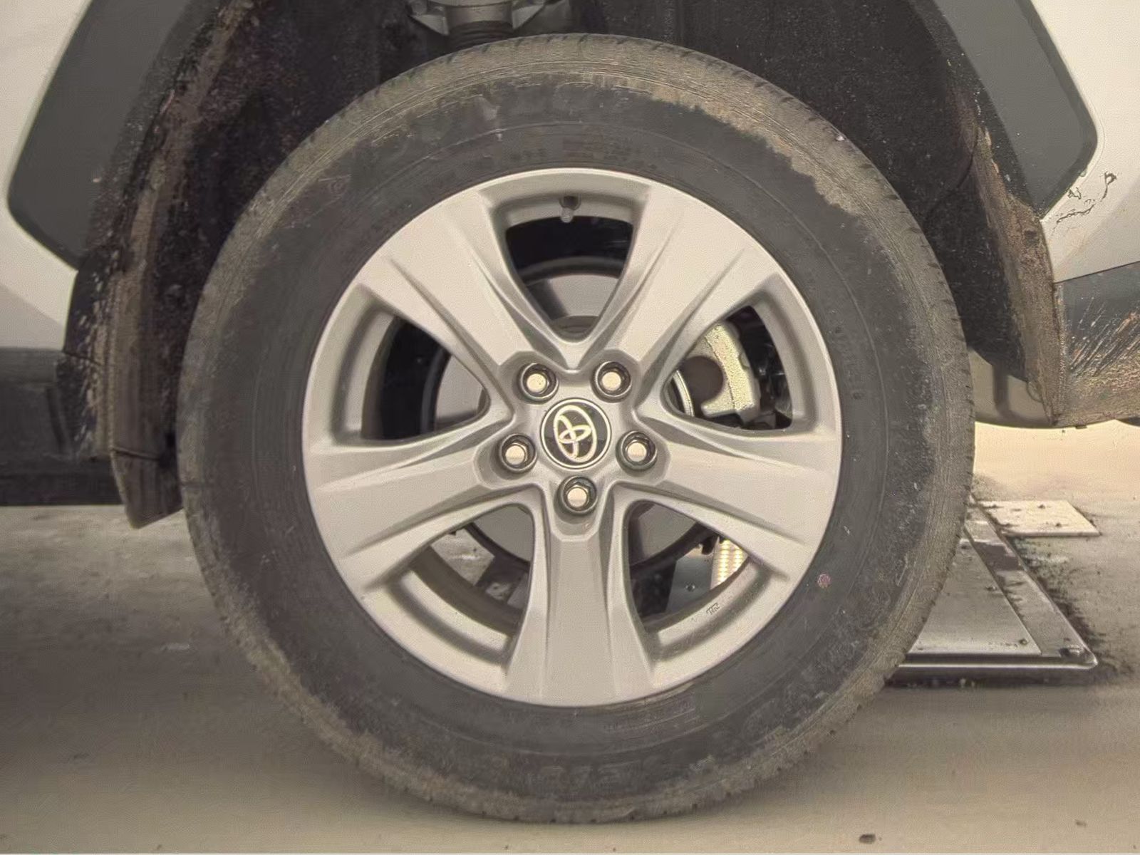 2024 Toyota RAV4 XLE AWD