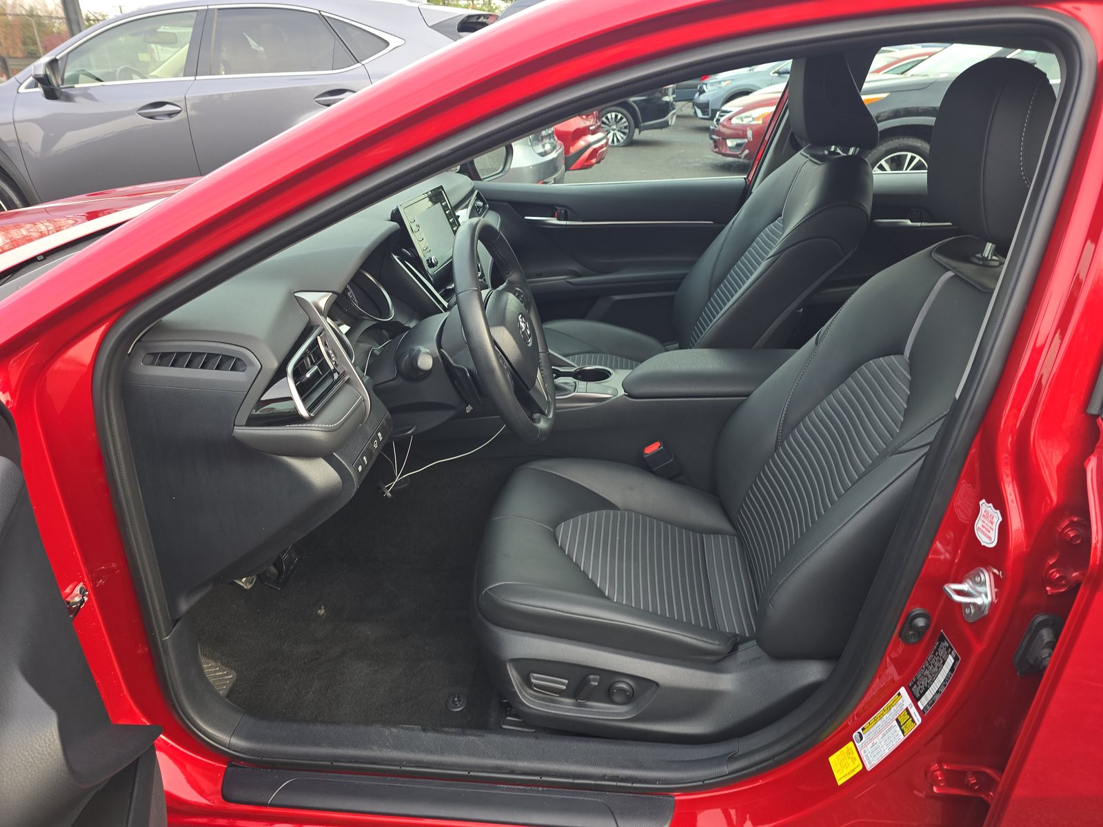 2024 Toyota Camry SE FWD