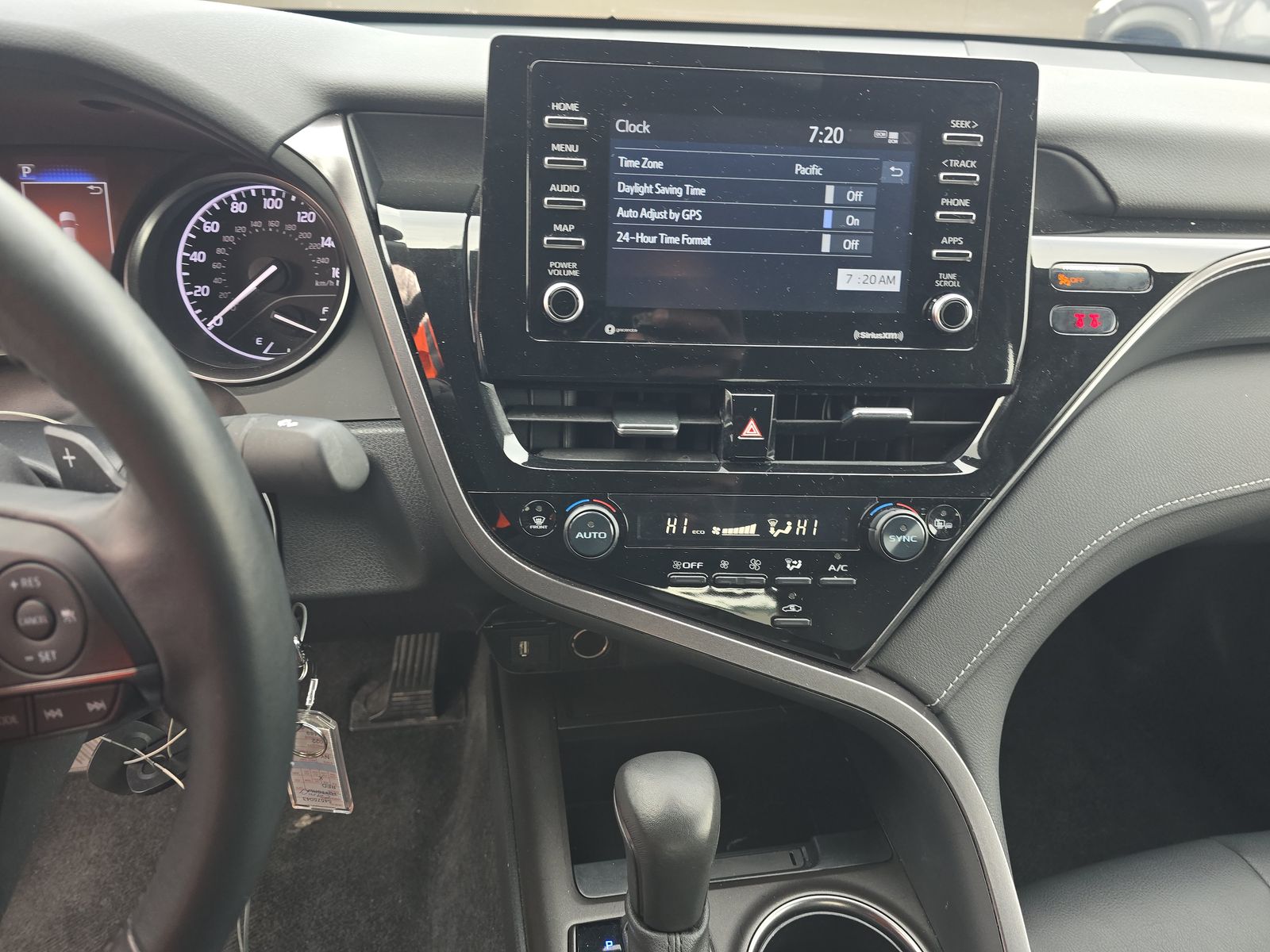 2024 Toyota Camry SE FWD