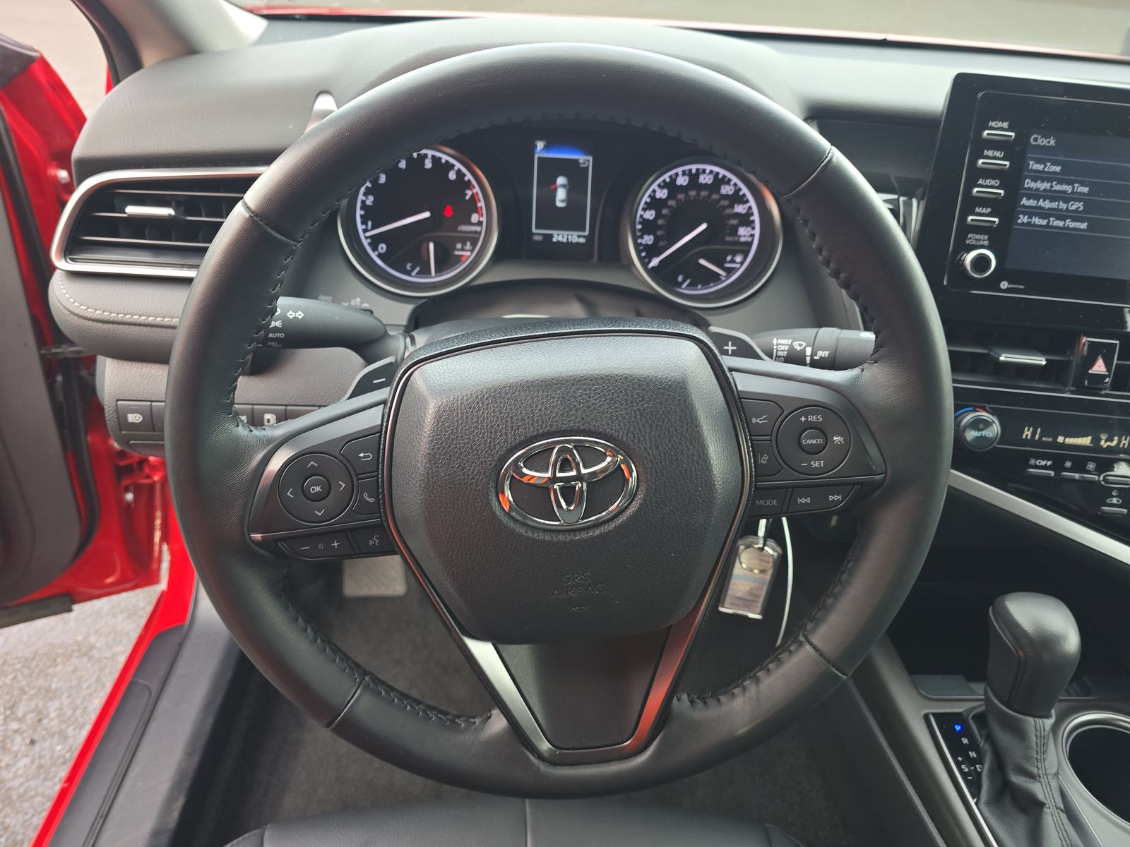 2024 Toyota Camry SE FWD