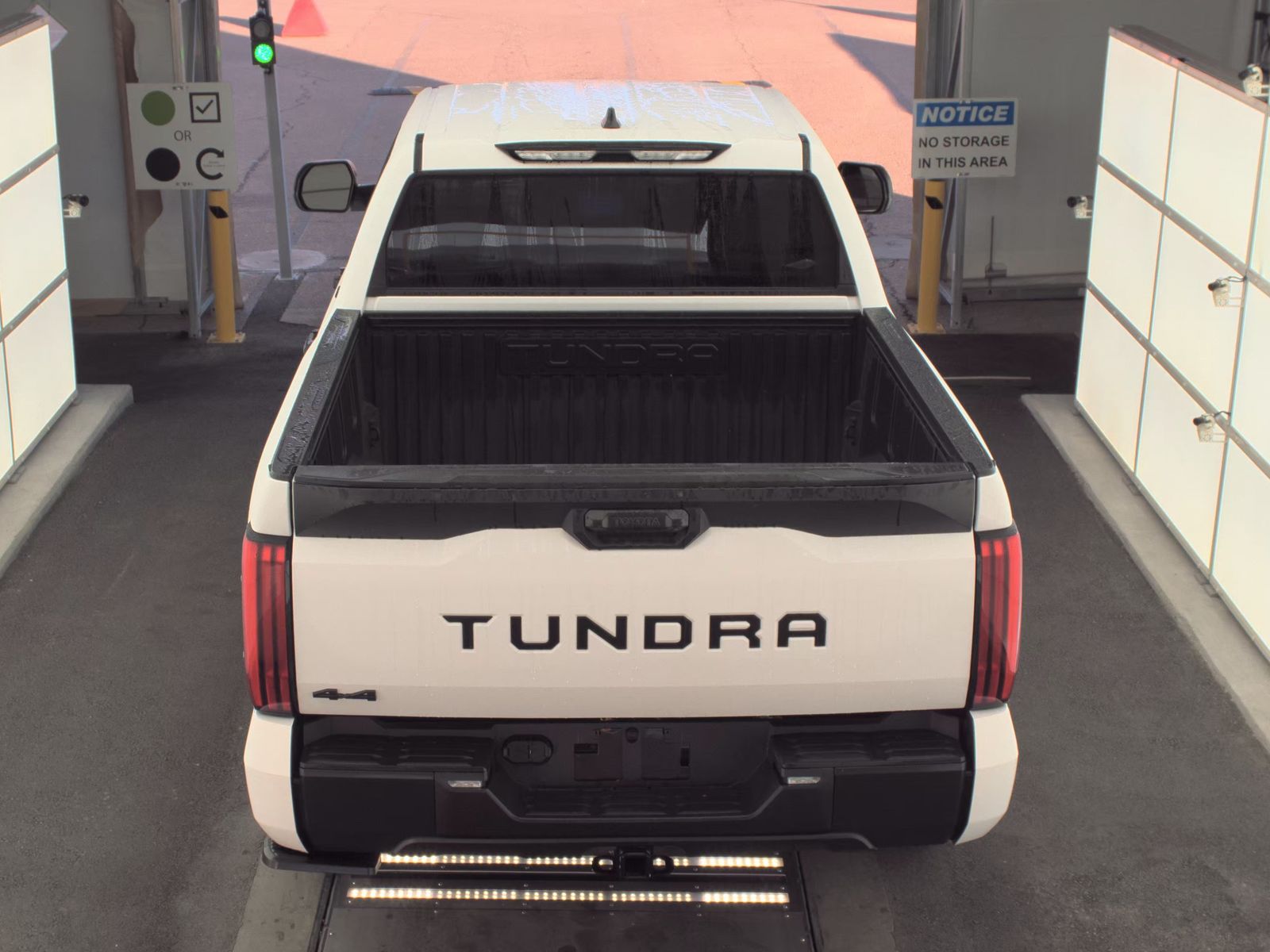2025 Toyota Tundra SR5 AWD