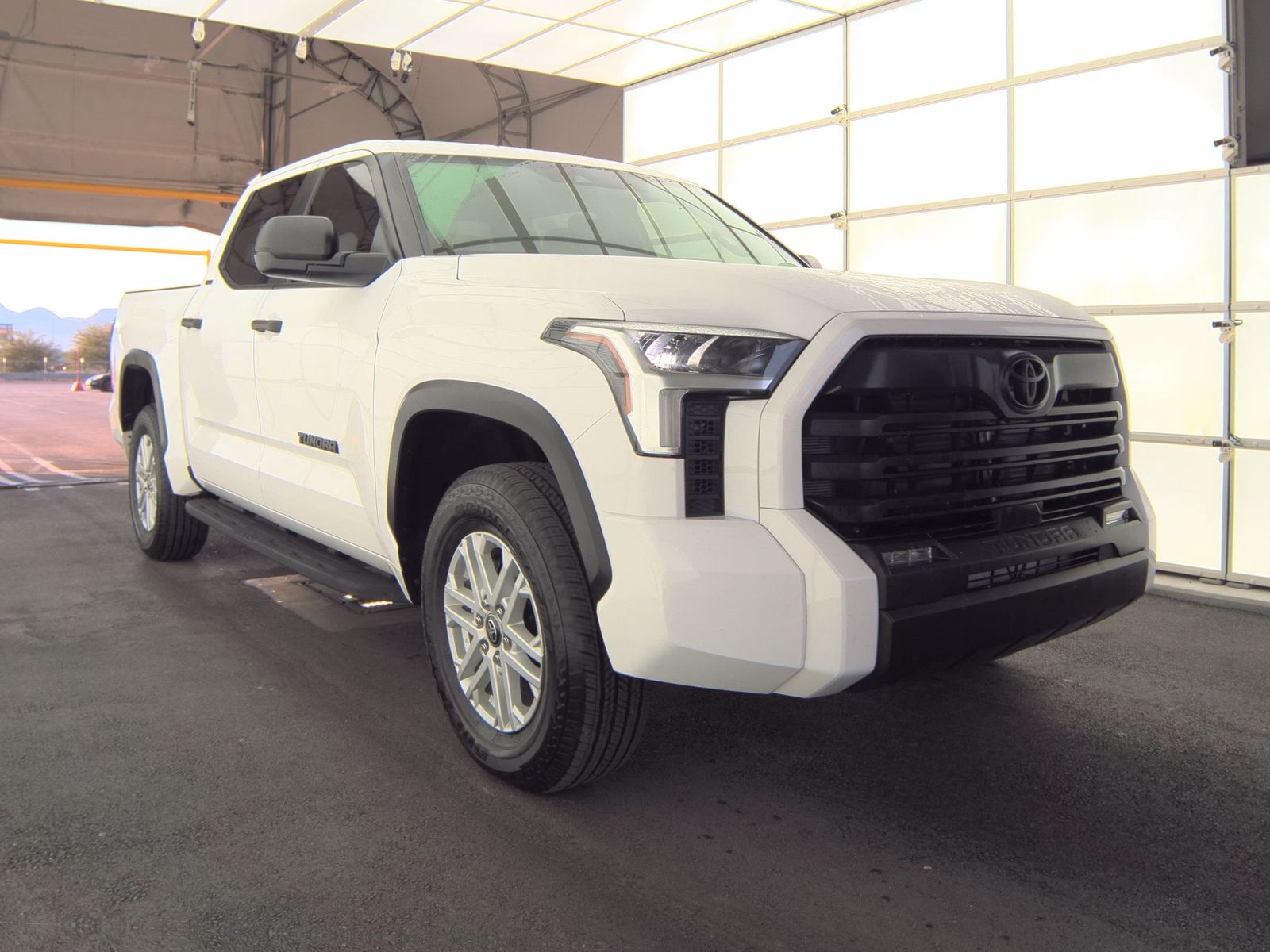 2025 Toyota Tundra SR5 AWD