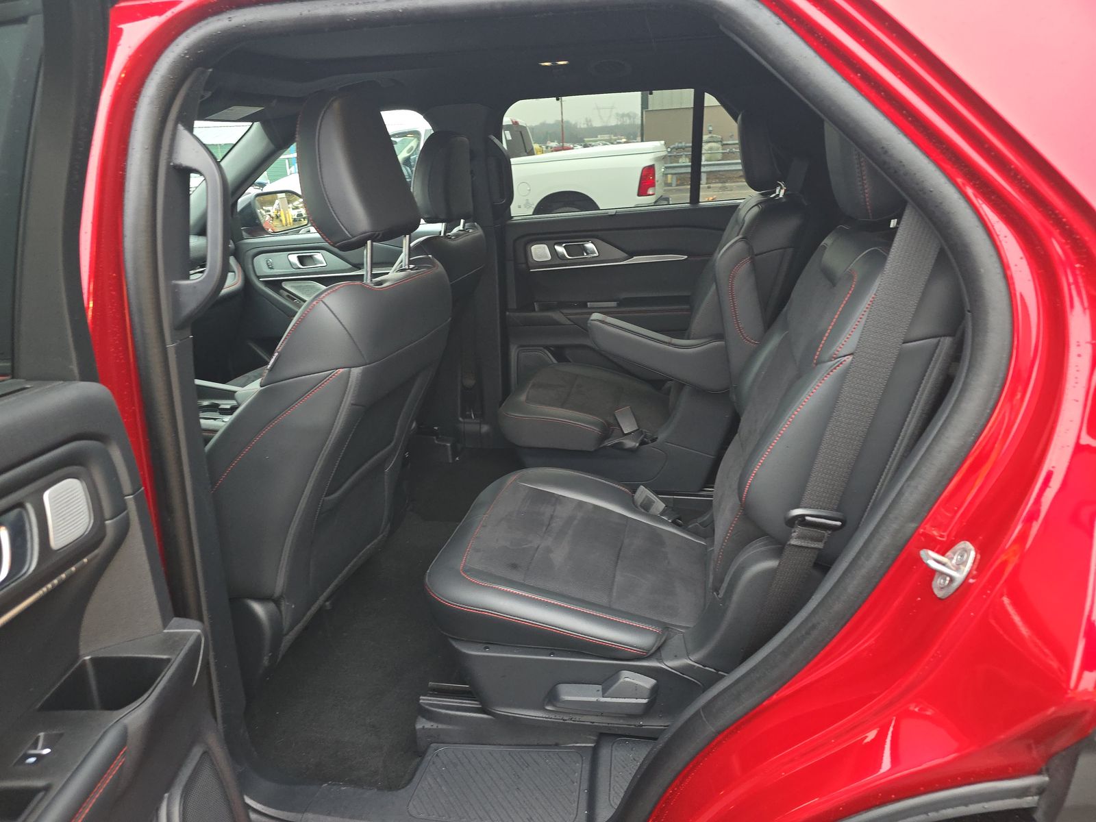 2025 Ford Explorer ST AWD