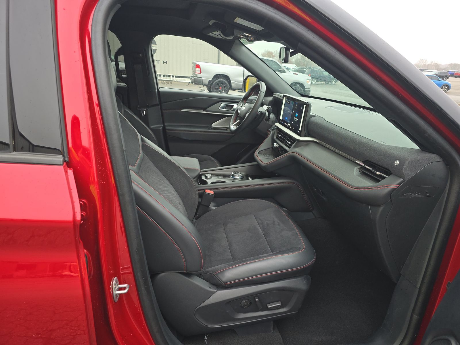 2025 Ford Explorer ST AWD