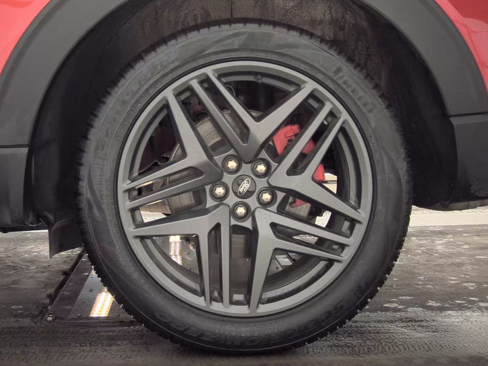 2025 Ford Explorer ST AWD