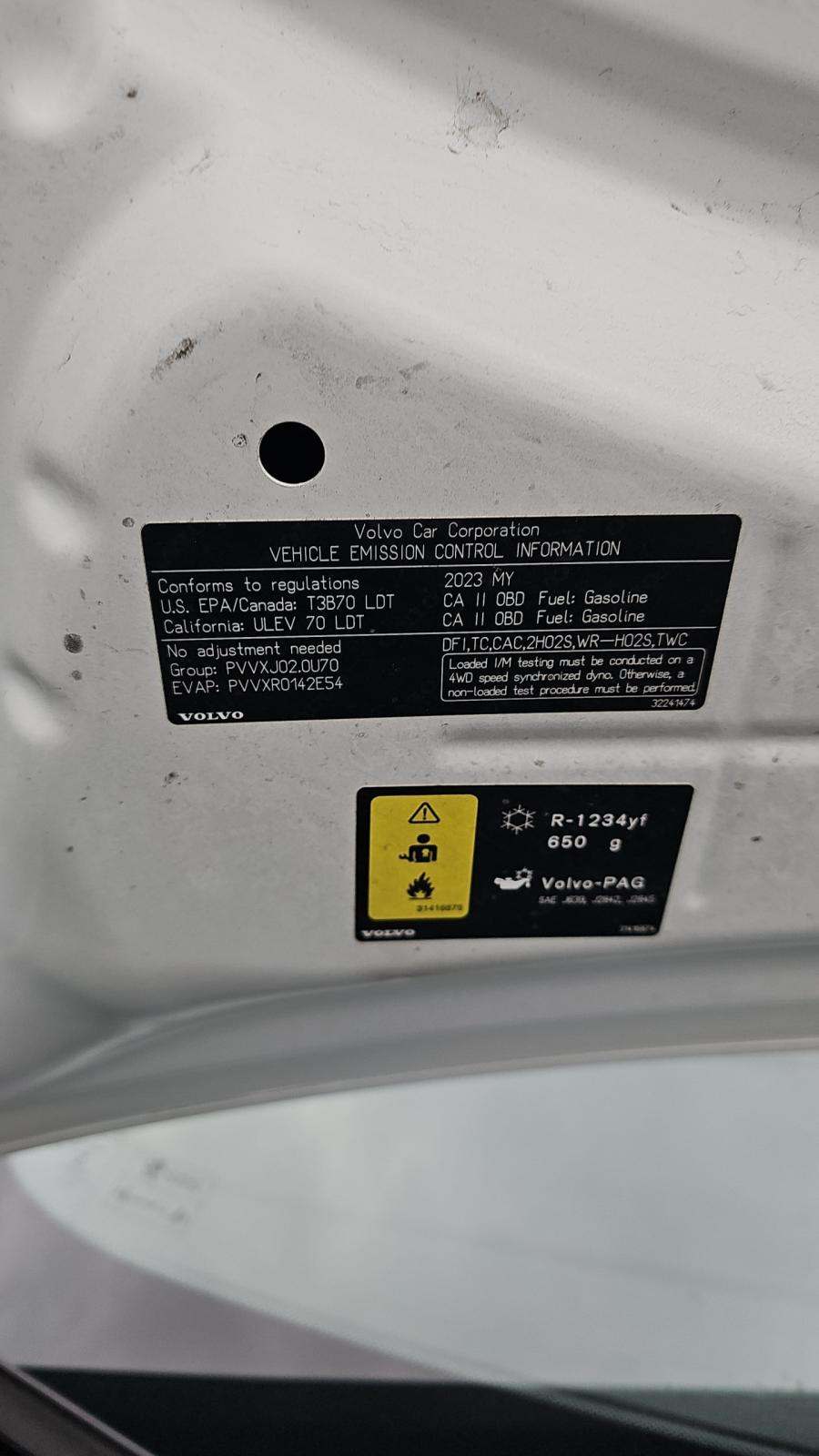 2023 Volvo XC60 B5 Plus AWD