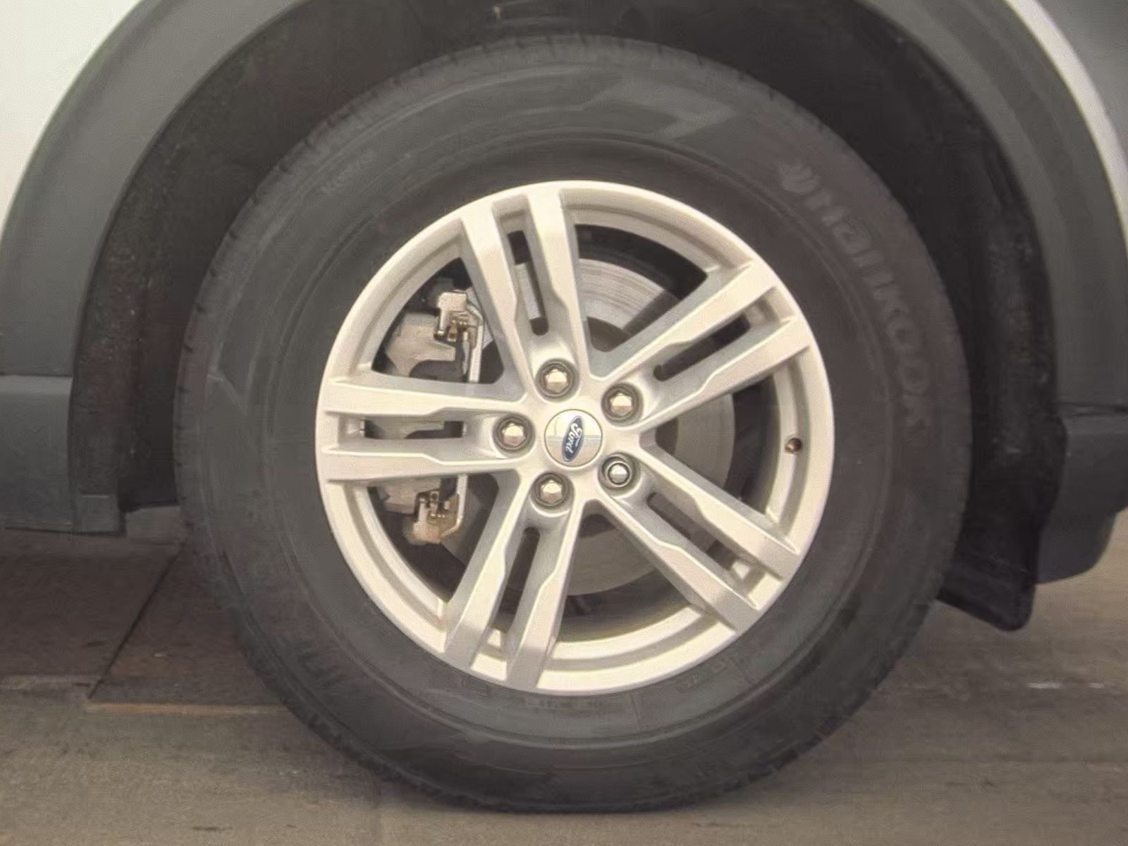 2023 Ford Explorer XLT AWD