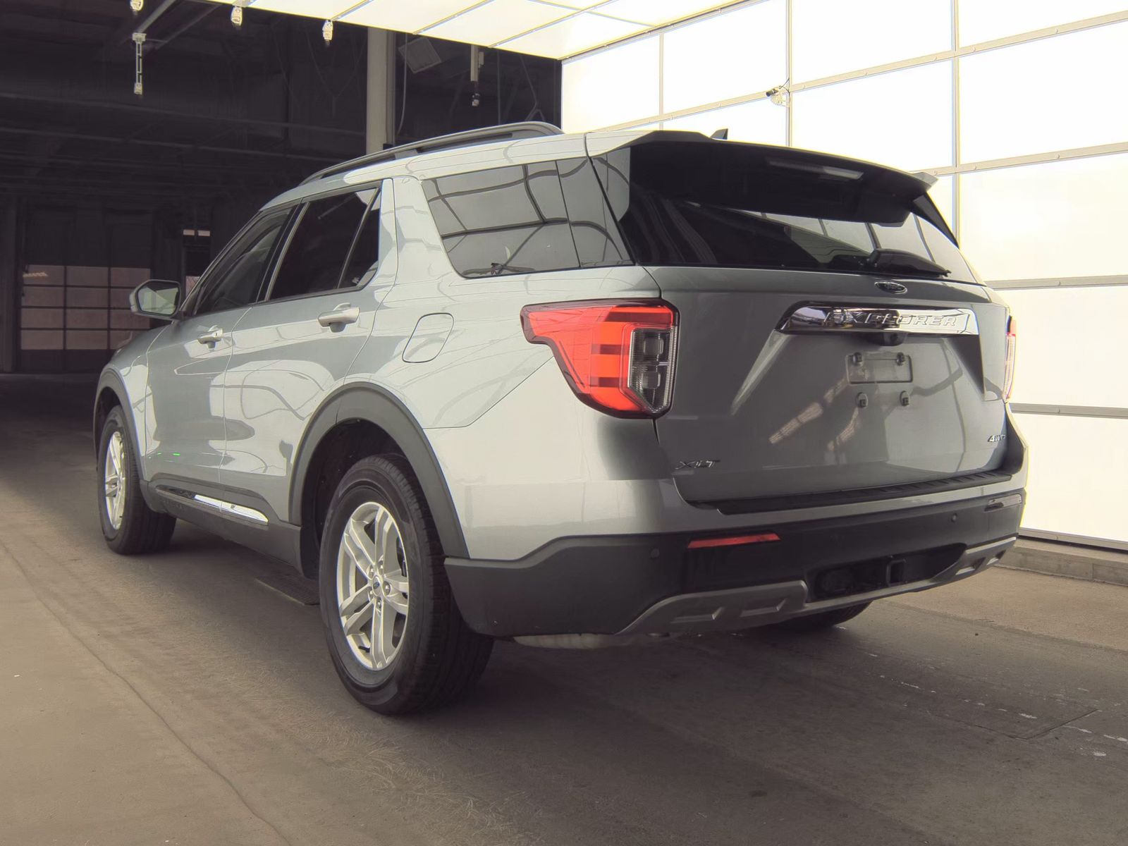 2023 Ford Explorer XLT AWD