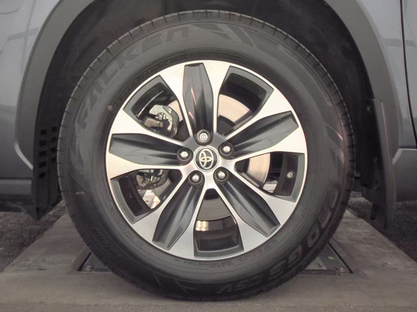 2020 Toyota Highlander XLE AWD