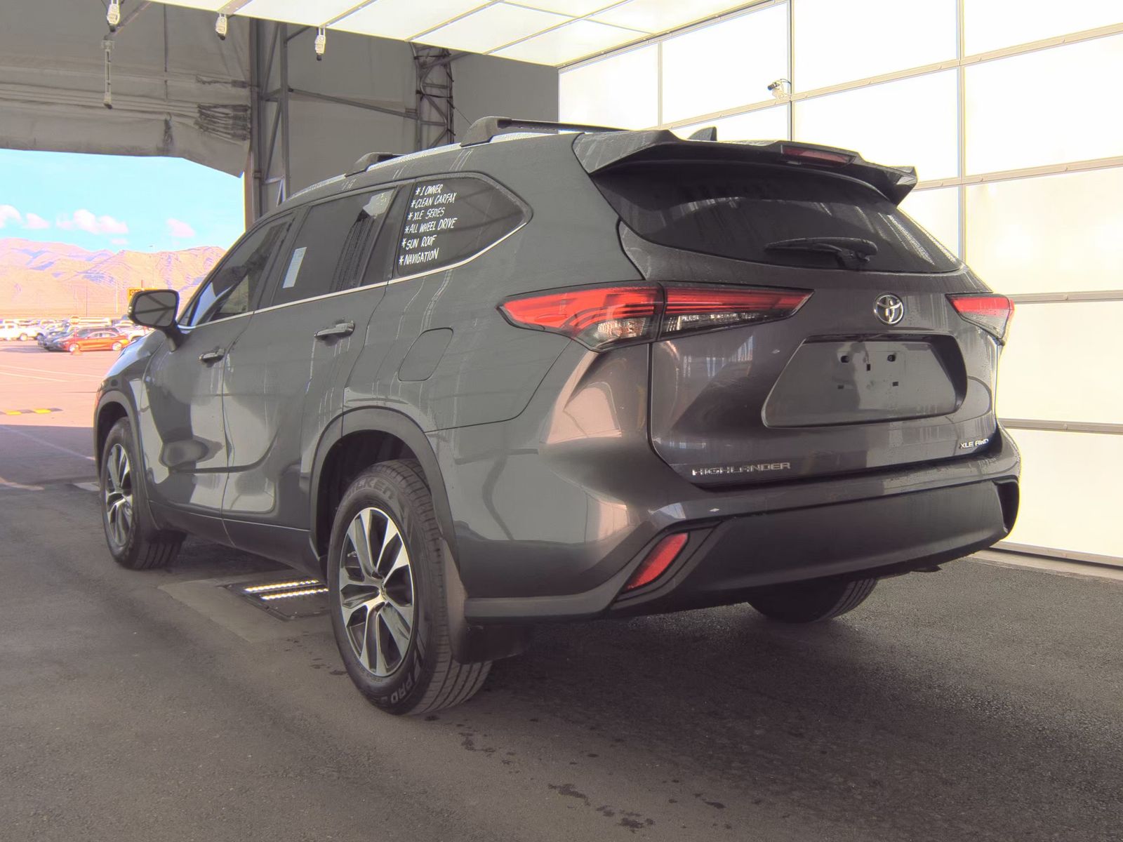 2020 Toyota Highlander XLE AWD