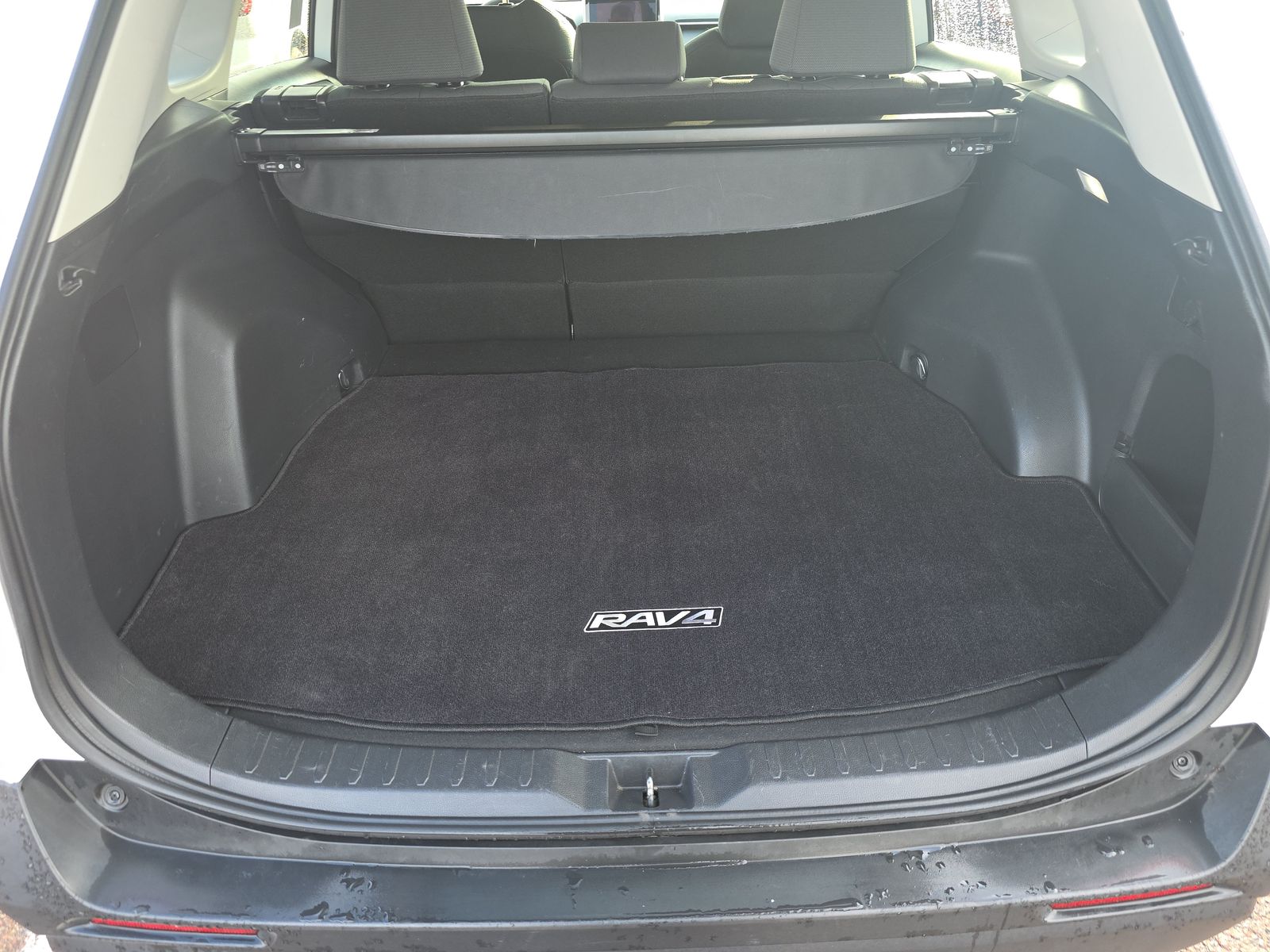 2024 Toyota RAV4 XLE AWD