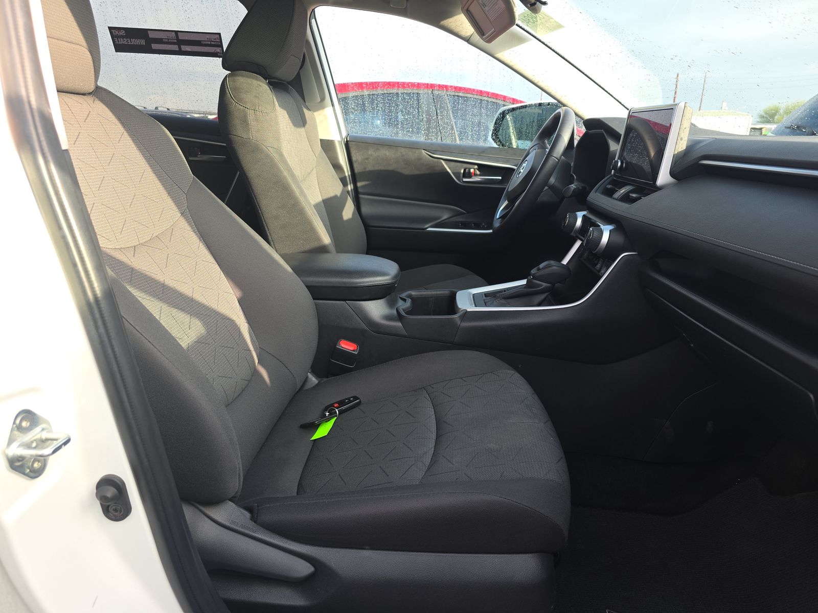 2024 Toyota RAV4 XLE AWD