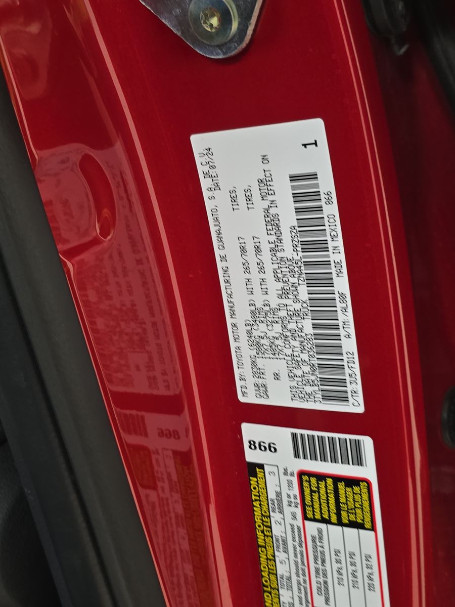 2024 Toyota Tacoma TRD Off-Road AWD