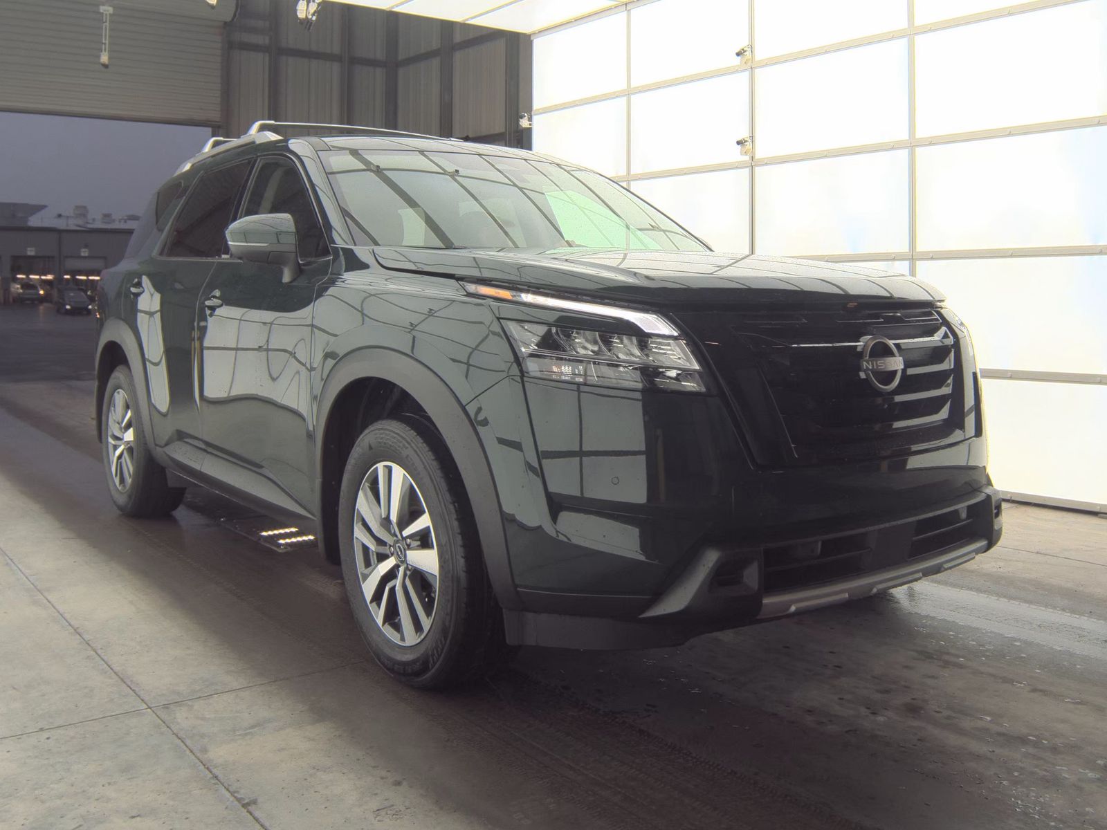 2024 Nissan Pathfinder SL FWD