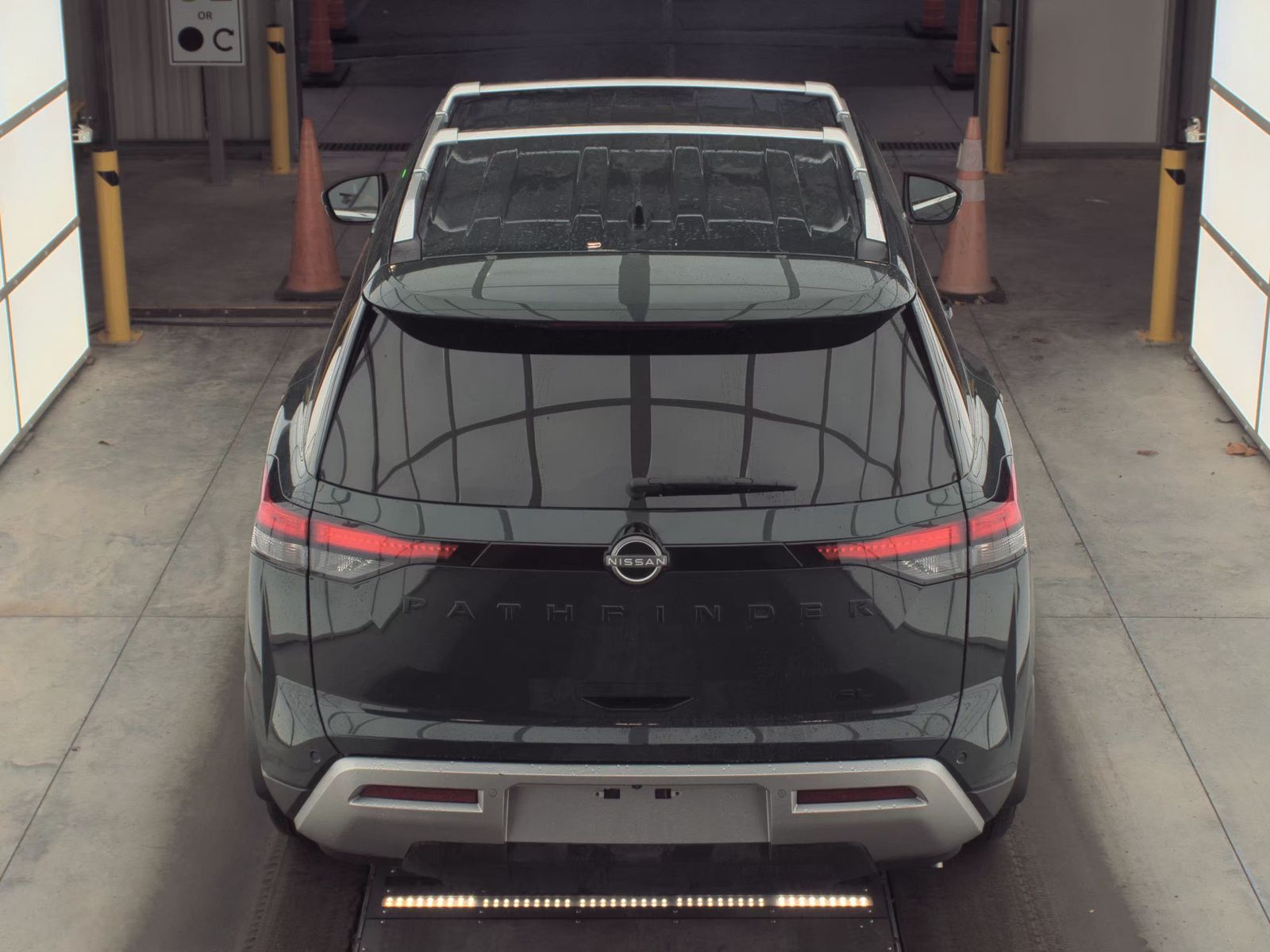 2024 Nissan Pathfinder SL FWD